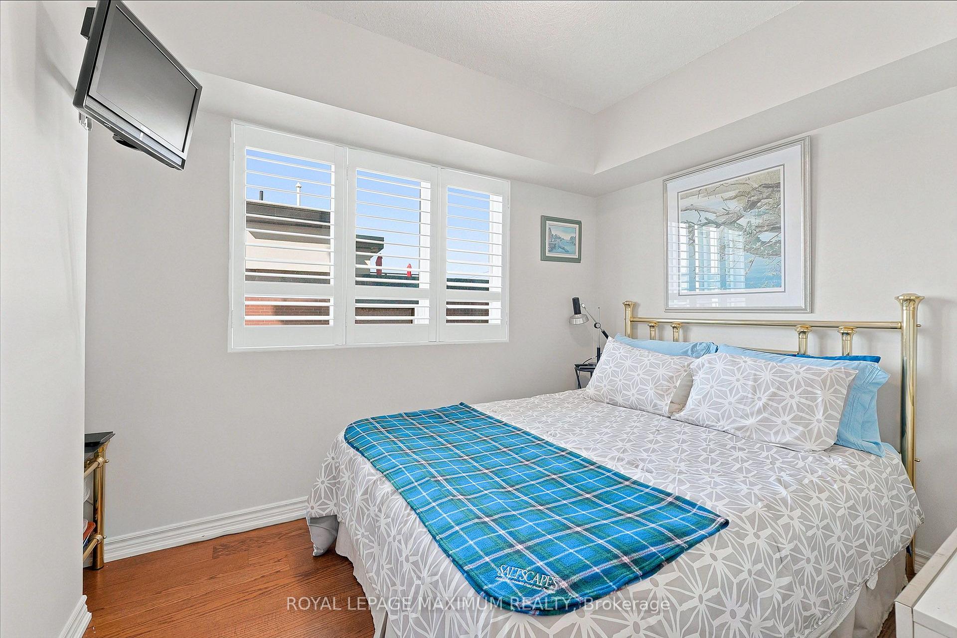 Photo 17 of Unit 402, 7730 Kipling Avenue, Vaughan, Vaughan Grove — HOMEH