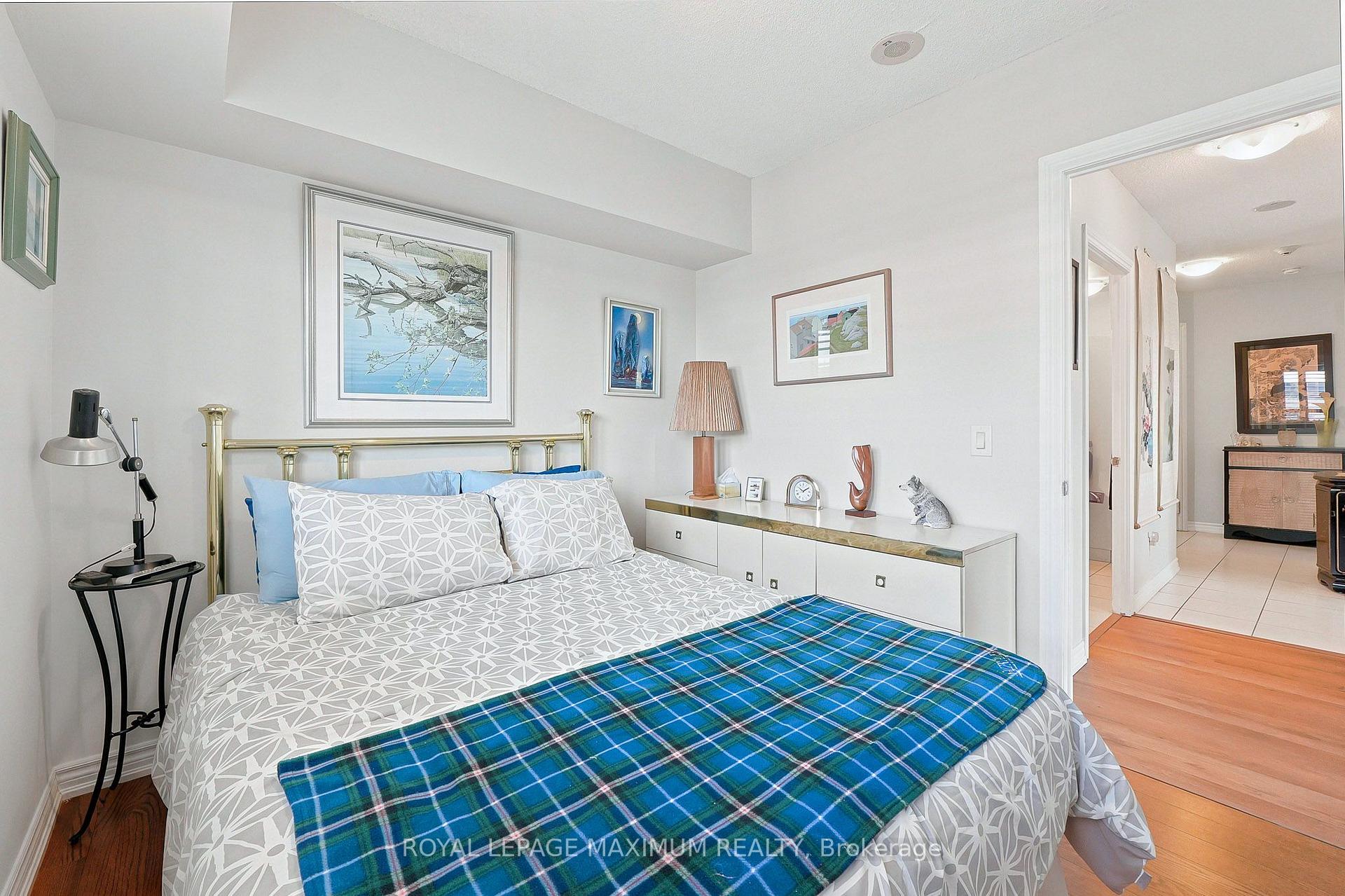 Photo 18 of Unit 402, 7730 Kipling Avenue, Vaughan, Vaughan Grove — HOMEH