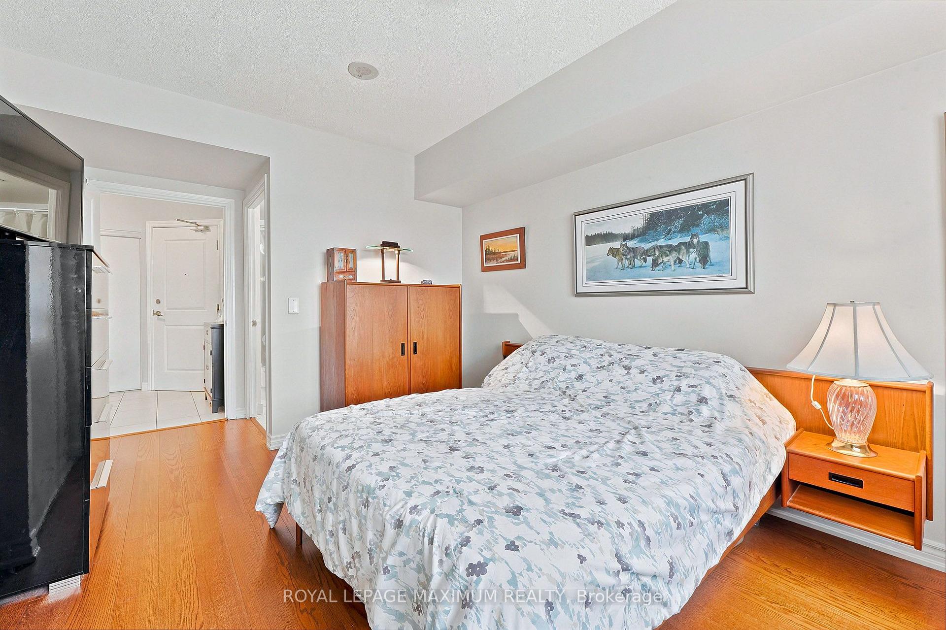 Photo 23 of Unit 402, 7730 Kipling Avenue, Vaughan, Vaughan Grove — HOMEH