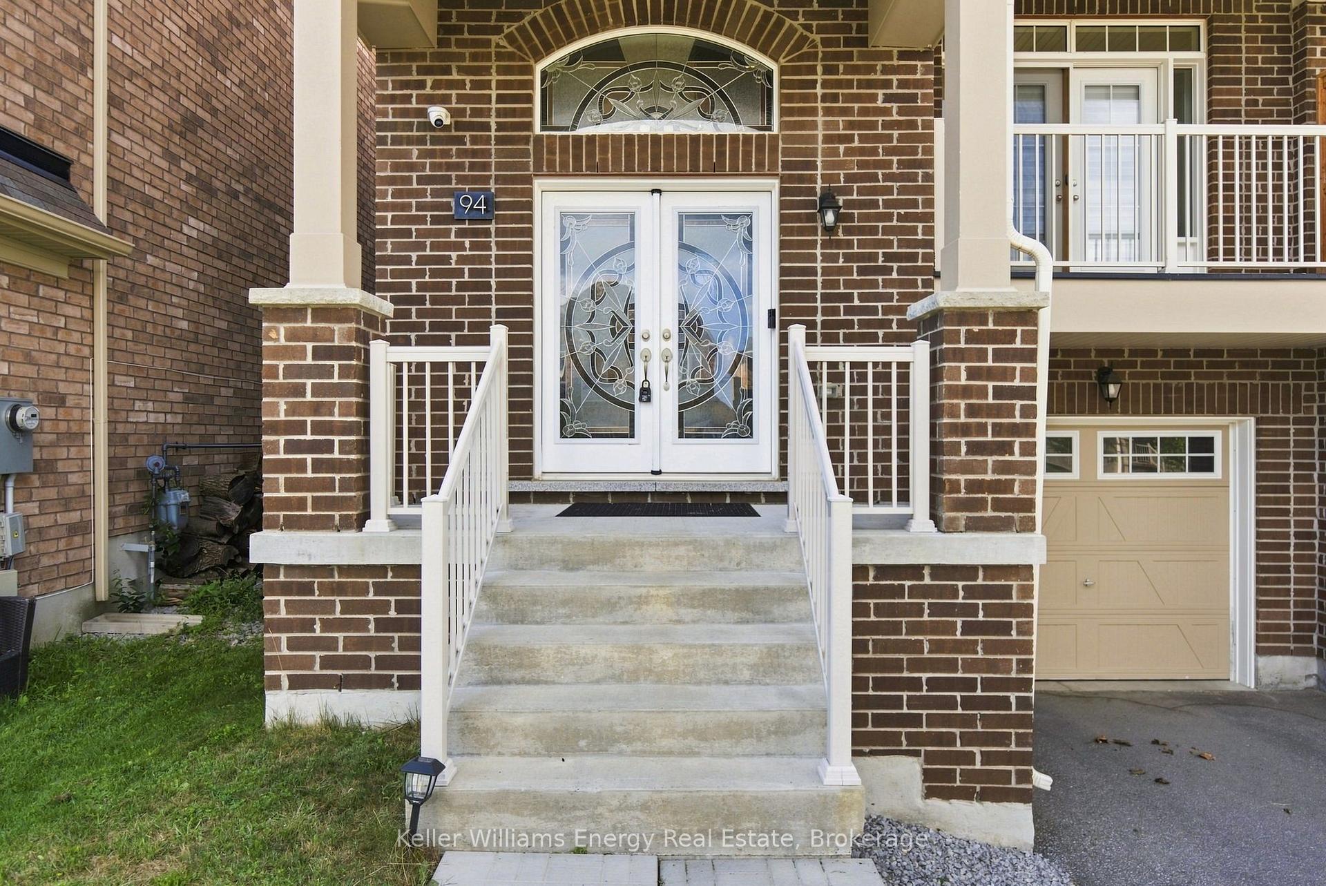 Photo 3 of 94 Elephant Hill Drive, Clarington, Bowmanville — HOMEH