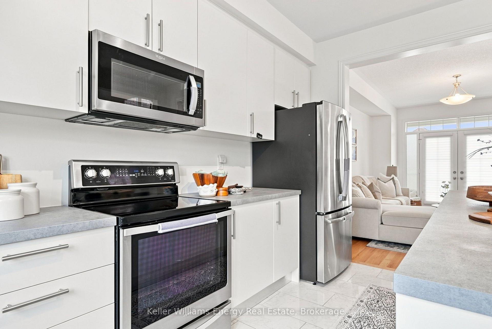 Photo 7 of 94 Elephant Hill Drive, Clarington, Bowmanville — HOMEH