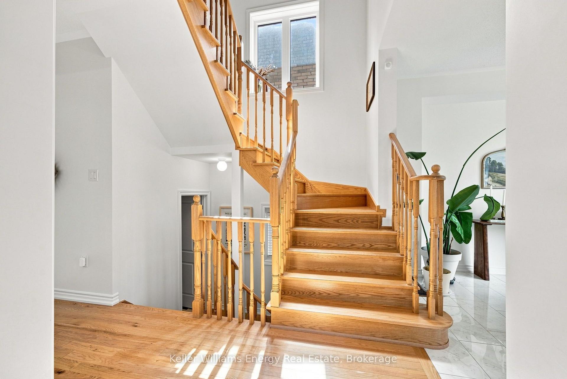 Photo 20 of 94 Elephant Hill Drive, Clarington, Bowmanville — HOMEH