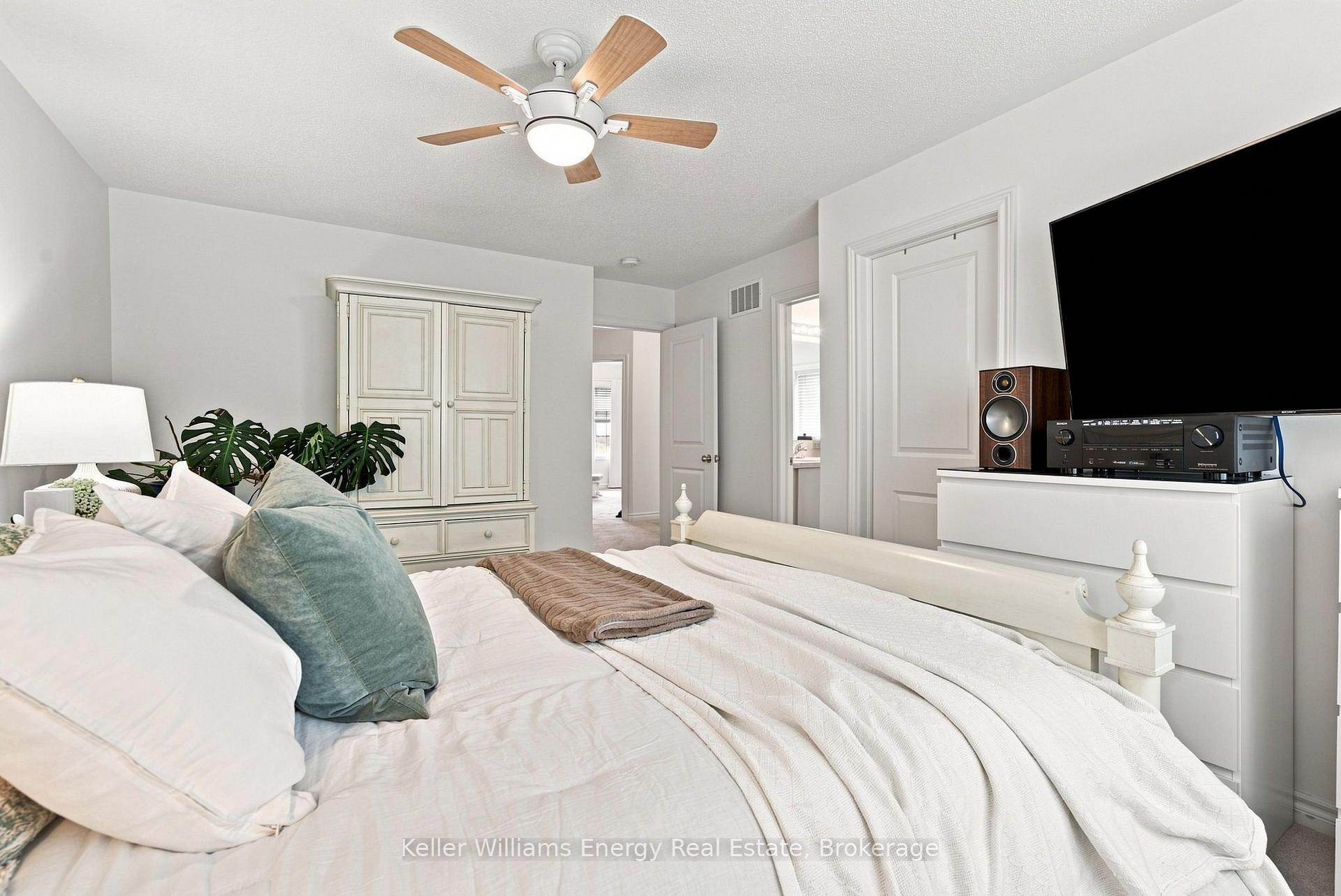 Photo 22 of 94 Elephant Hill Drive, Clarington, Bowmanville — HOMEH