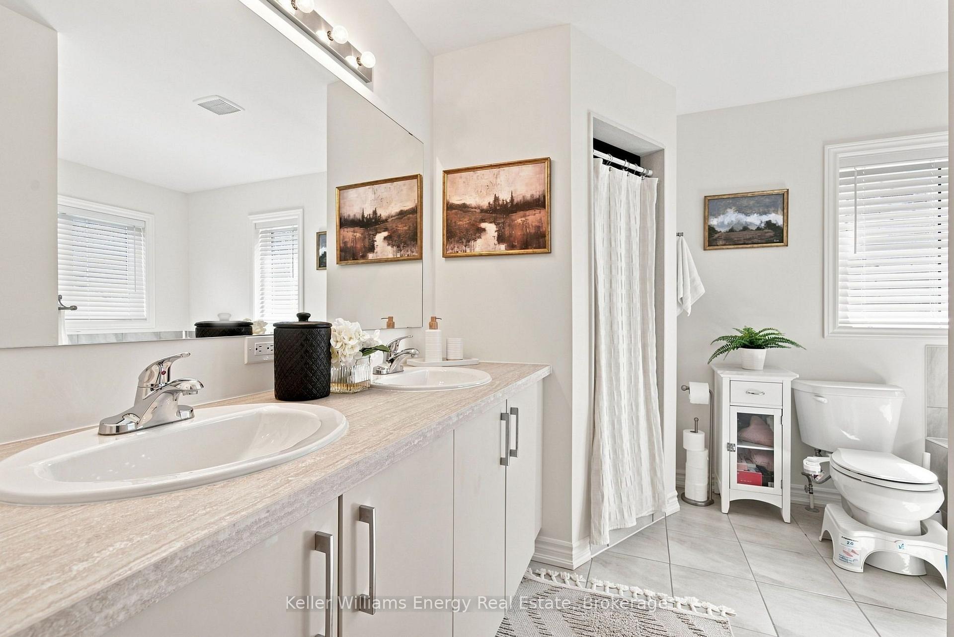 Photo 23 of 94 Elephant Hill Drive, Clarington, Bowmanville — HOMEH