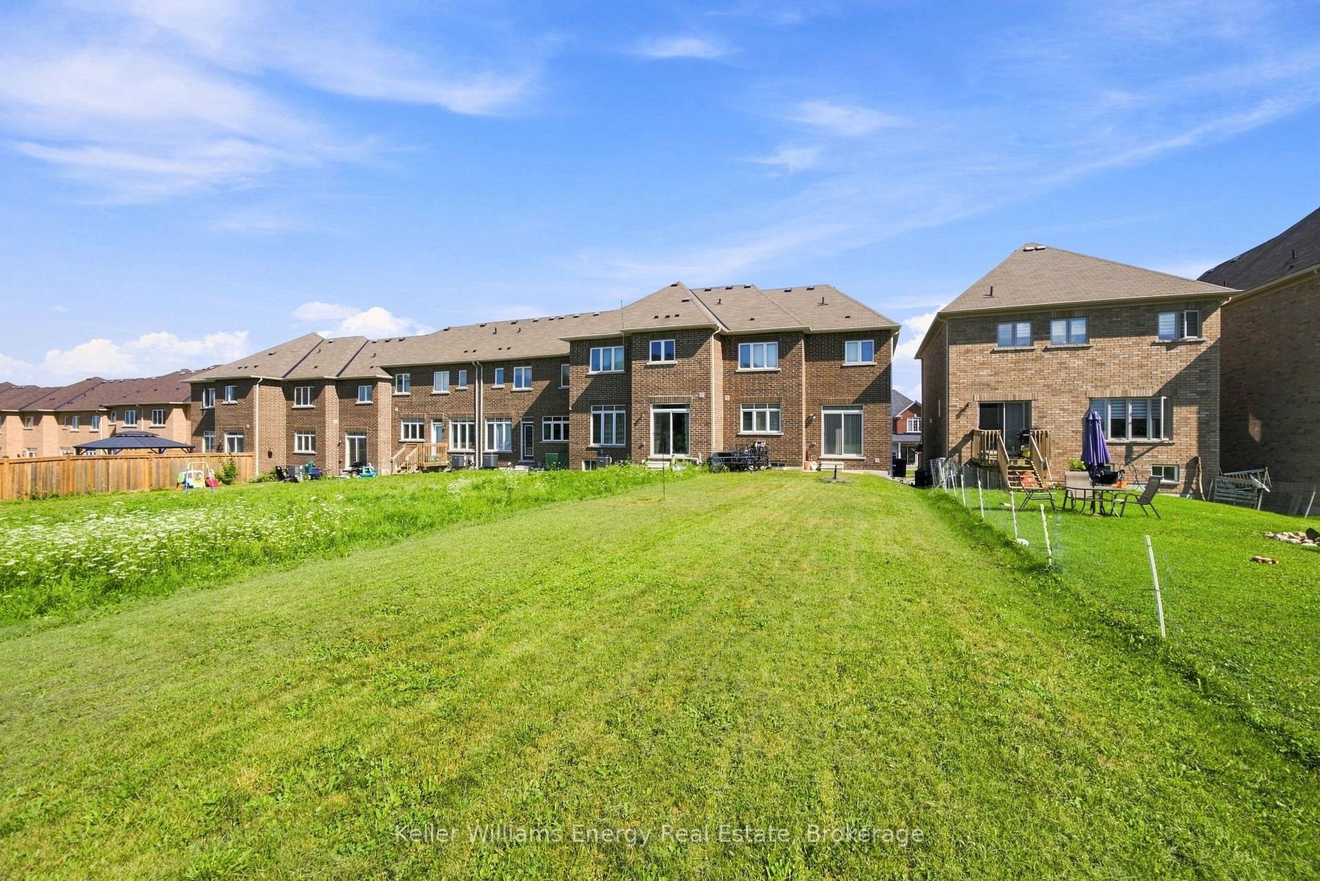 Photo 32 of 94 Elephant Hill Drive, Clarington, Bowmanville — HOMEH