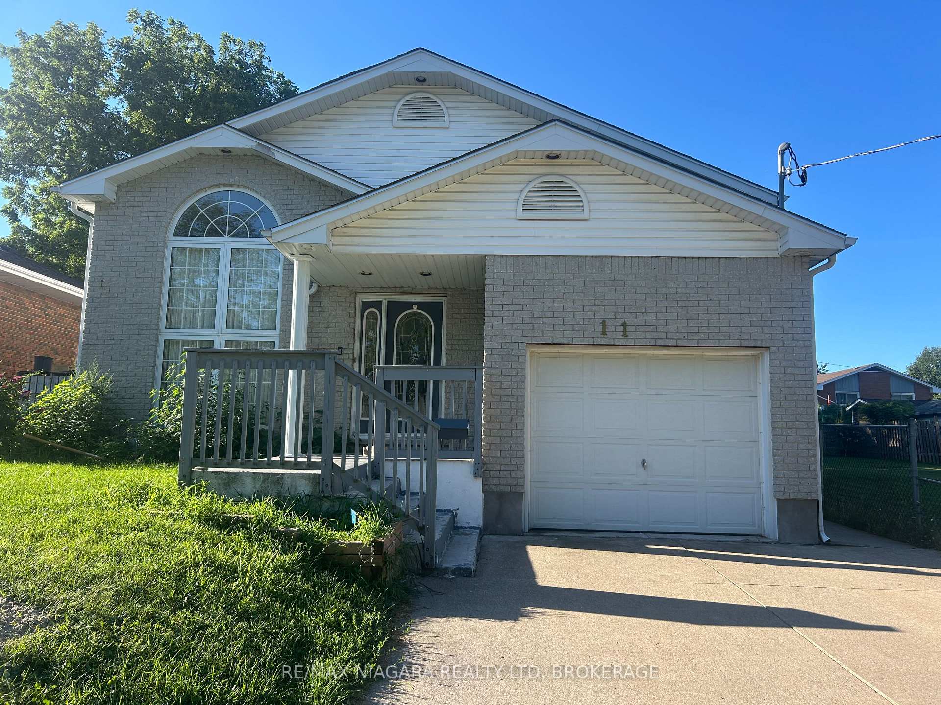 Photo 1 of Unit Unit # Main floor, 11 Ursula Avenue, St. Catharines, Burleigh Hill — HOMEH