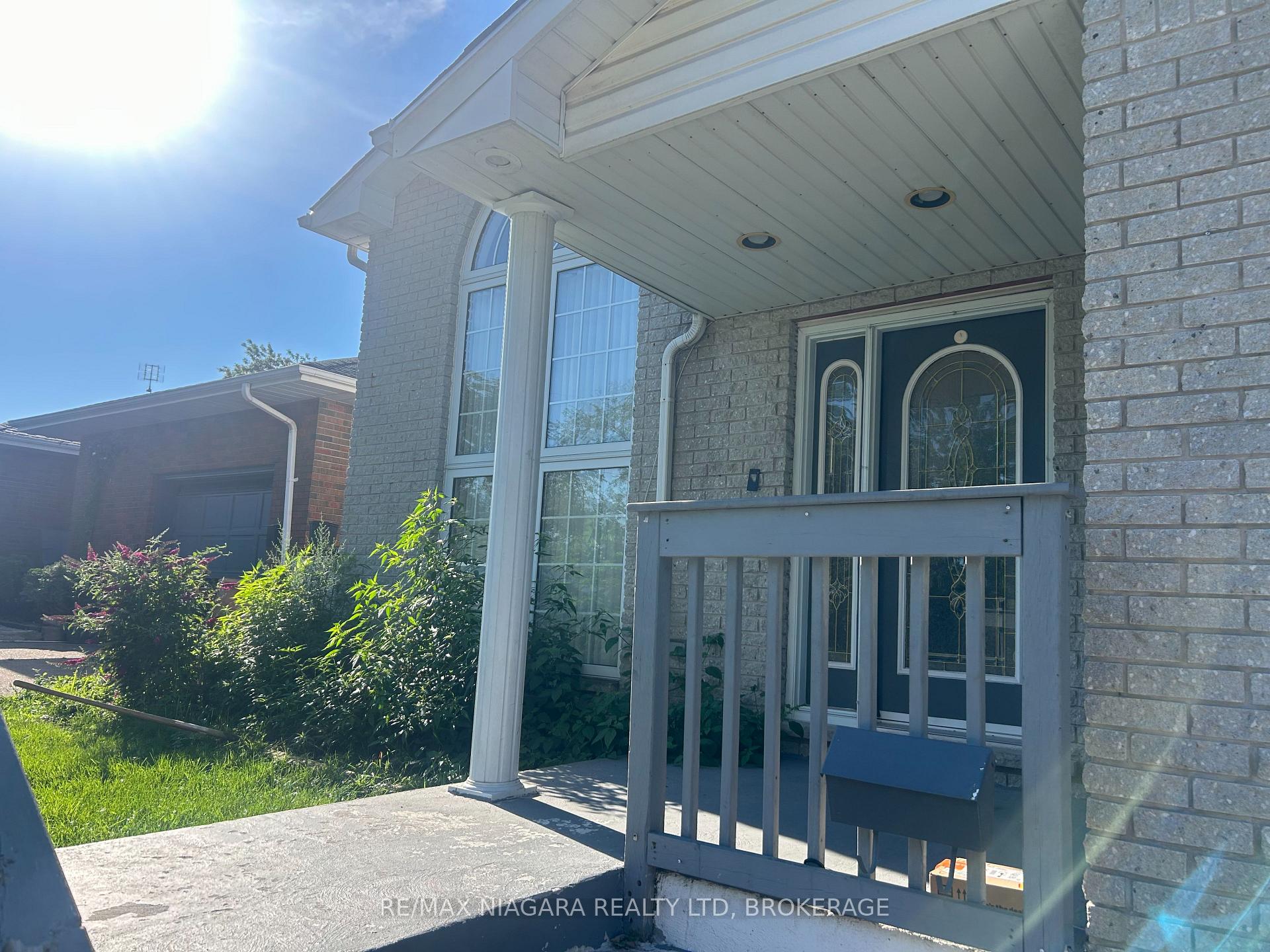Photo 2 of Unit Unit # Main floor, 11 Ursula Avenue, St. Catharines, Burleigh Hill — HOMEH