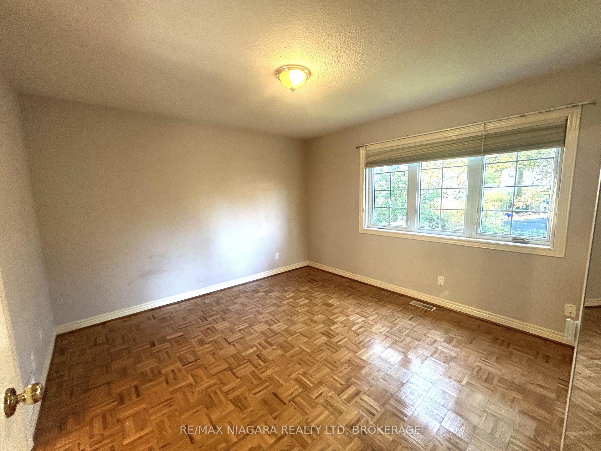Photo 14 of Unit Unit # Main floor, 11 Ursula Avenue, St. Catharines, Burleigh Hill — HOMEH