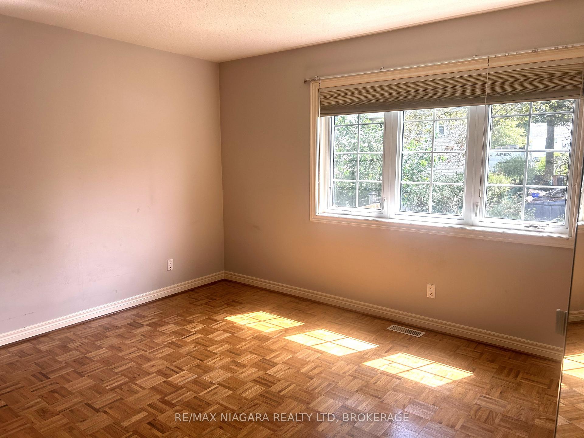 Photo 15 of Unit Unit # Main floor, 11 Ursula Avenue, St. Catharines, Burleigh Hill — HOMEH