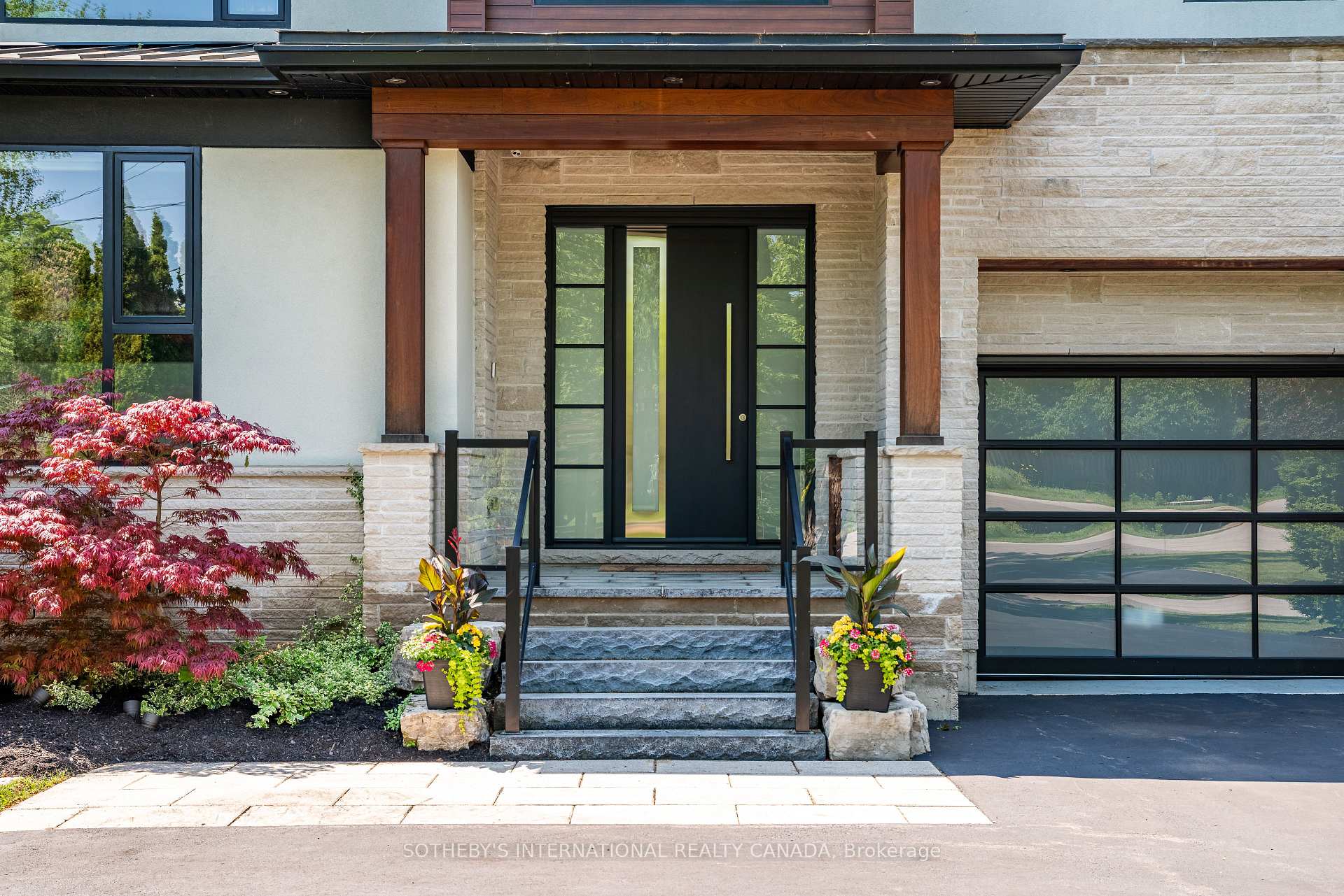 Photo 4 of 1388 Acton Crescent, Oakville, Morrison — HOMEH