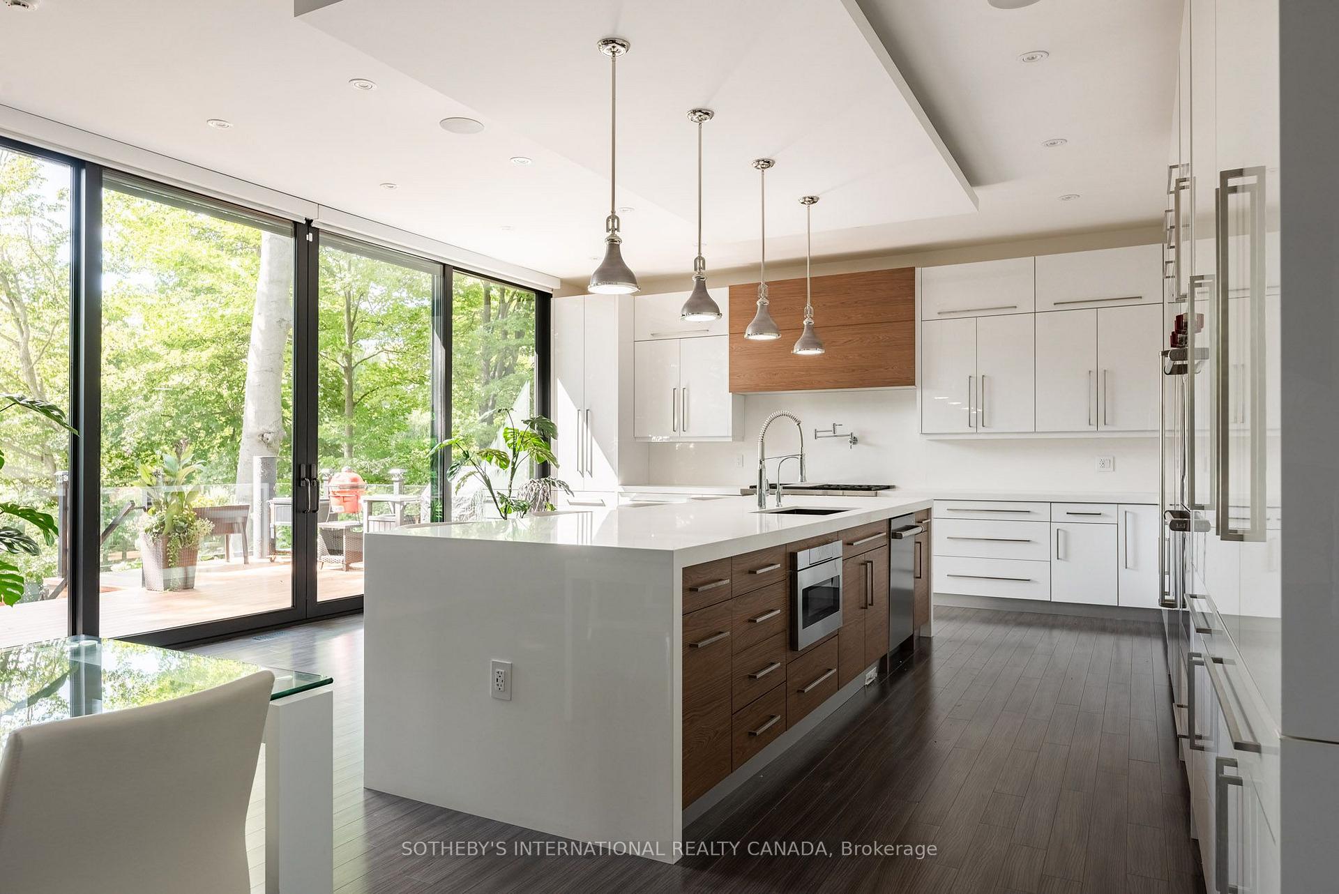 Photo 8 of 1388 Acton Crescent, Oakville, Morrison — HOMEH