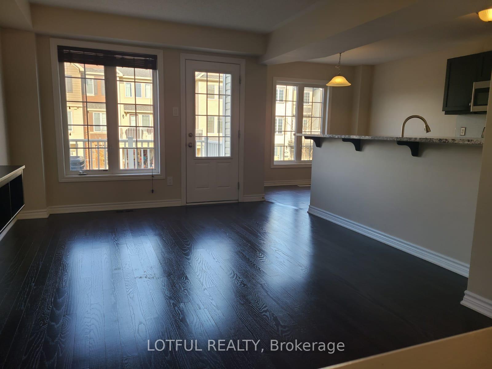 Photo 13 of 609 Foxlight Circle, Ottawa, Kanata - Emerald Meadows/Trailwest — HOMEH