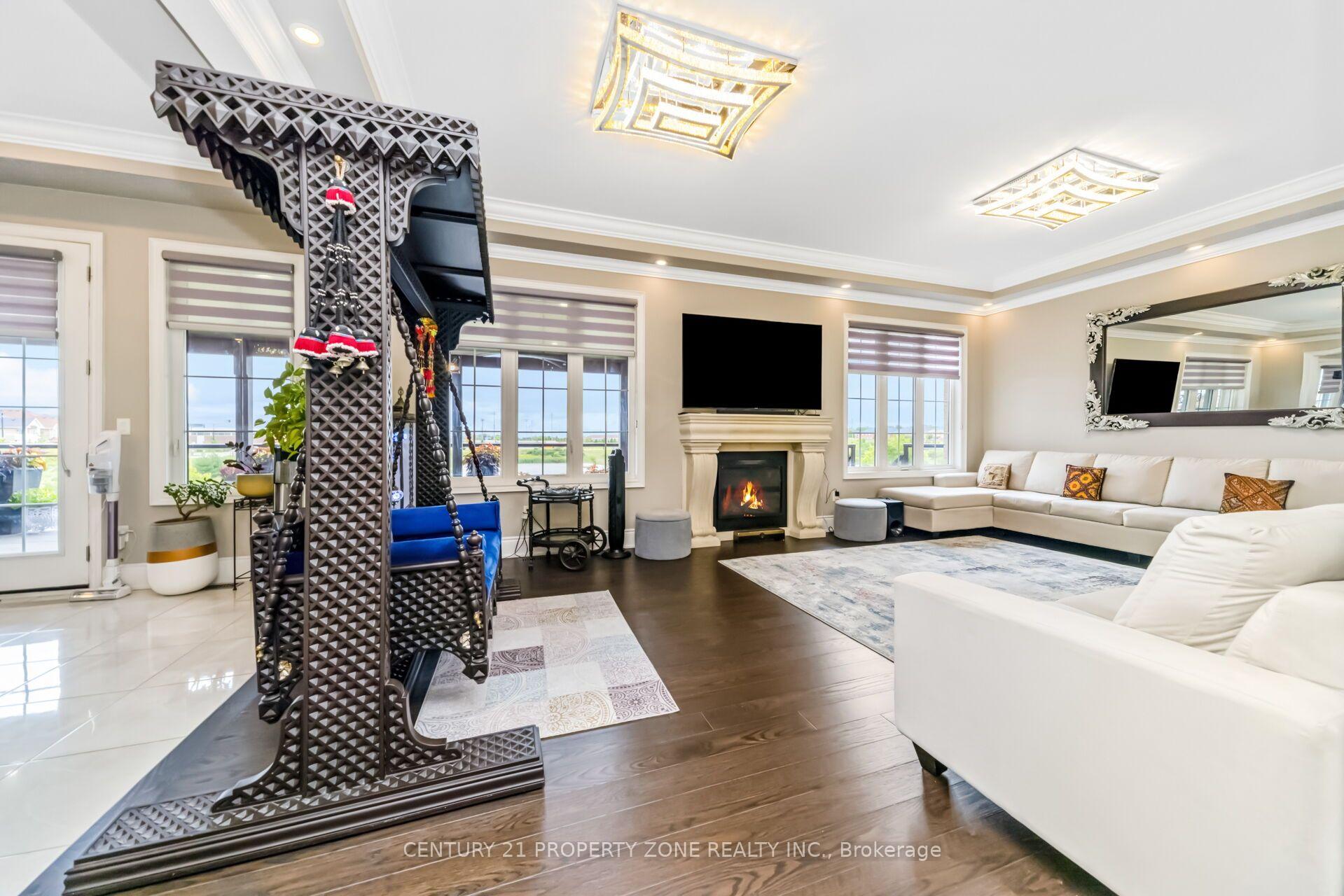 Photo 17 of 8 Adrian Crescent, Brampton, Credit Valley — HOMEH