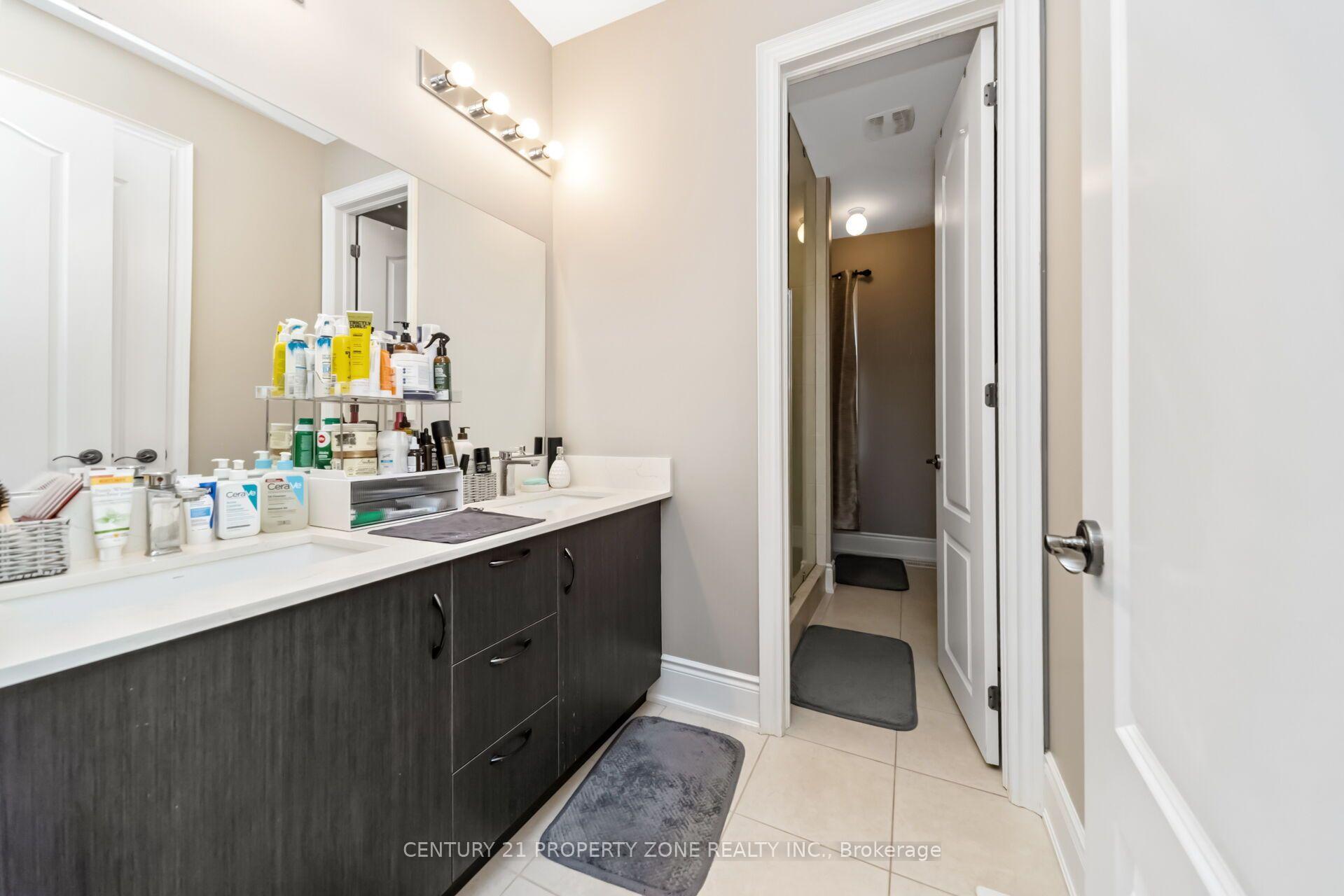 Photo 32 of 8 Adrian Crescent, Brampton, Credit Valley — HOMEH