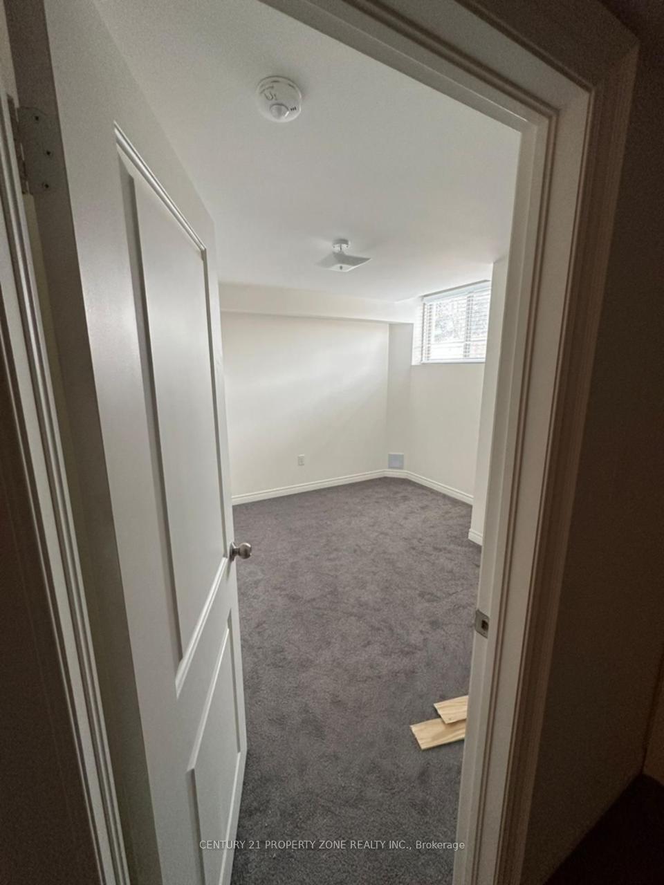 Photo 7 of 2 Queenpost Drive, Brampton, Credit Valley — HOMEH