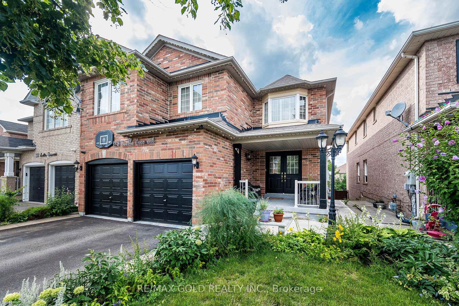 Photo 2 of 128 Luella Crescent, Brampton, Fletcher's Meadow — HOMEH