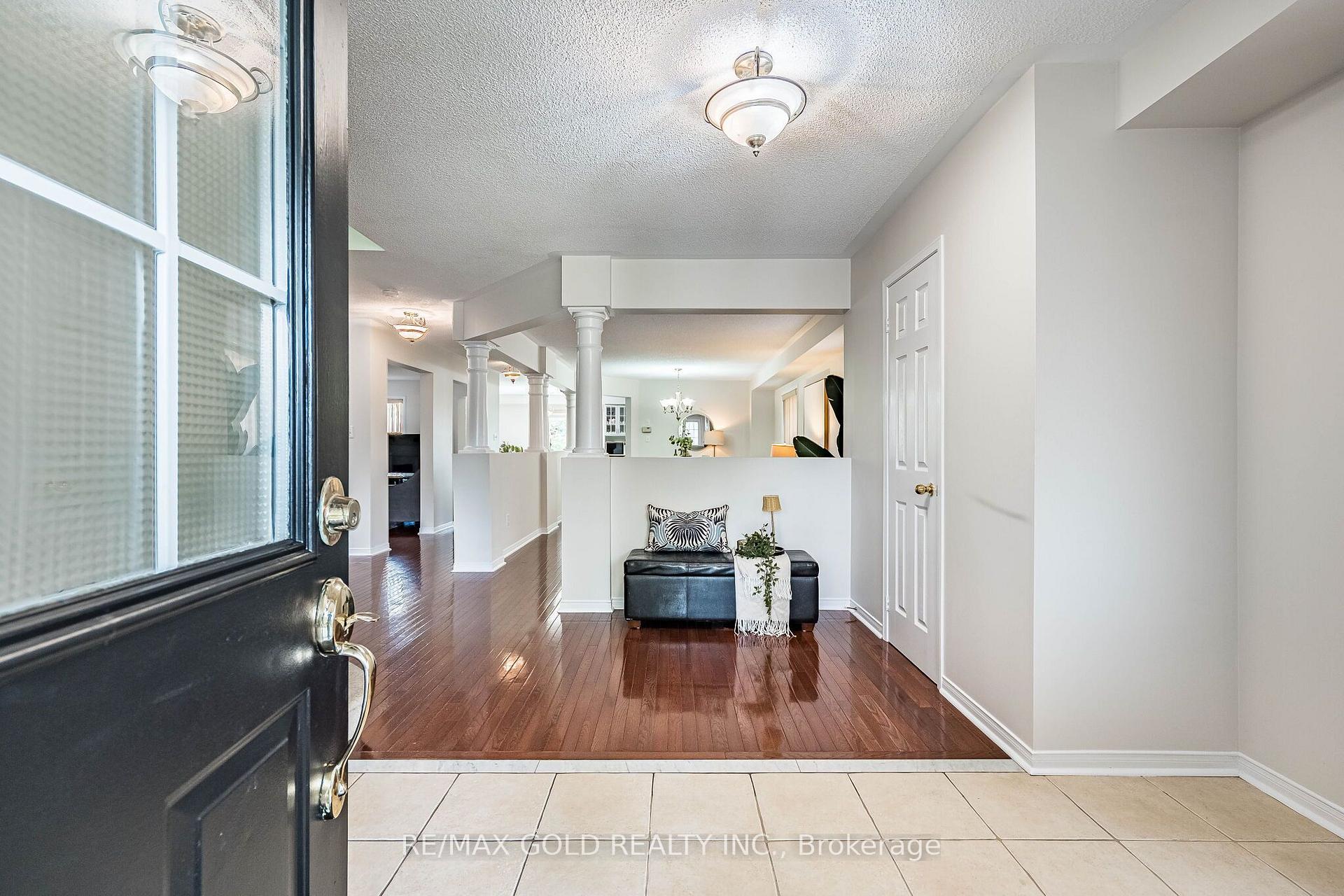 Photo 4 of 128 Luella Crescent, Brampton, Fletcher's Meadow — HOMEH
