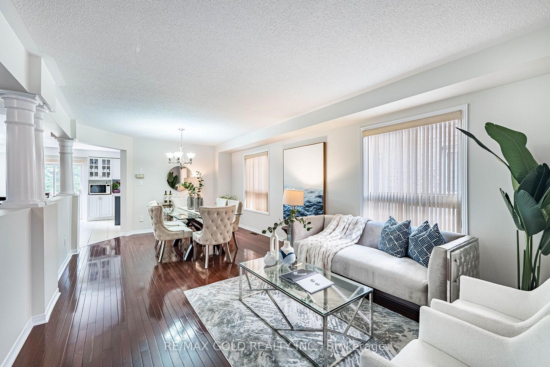 Photo 8 of 128 Luella Crescent, Brampton, Fletcher's Meadow — HOMEH