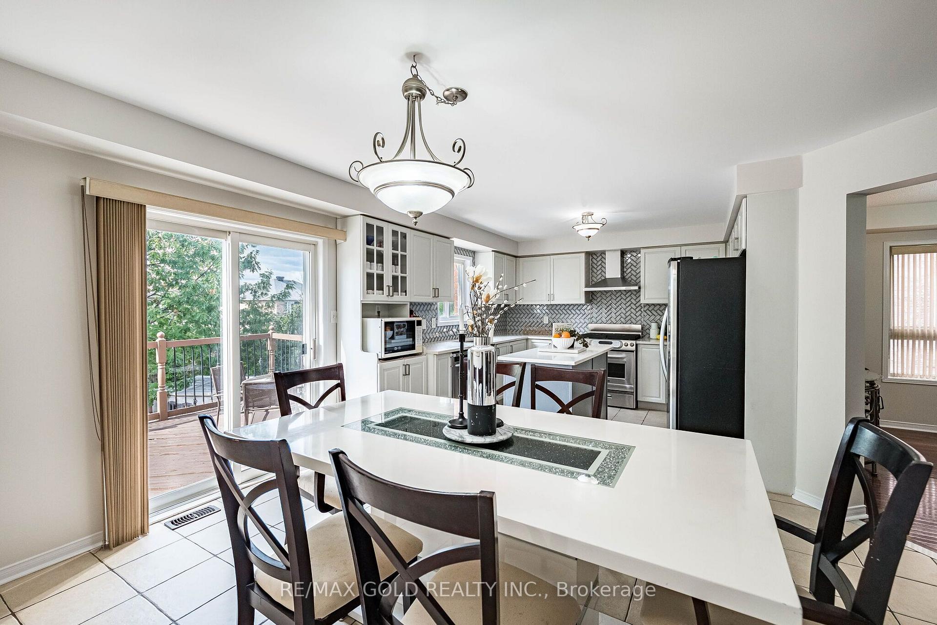 Photo 19 of 128 Luella Crescent, Brampton, Fletcher's Meadow — HOMEH