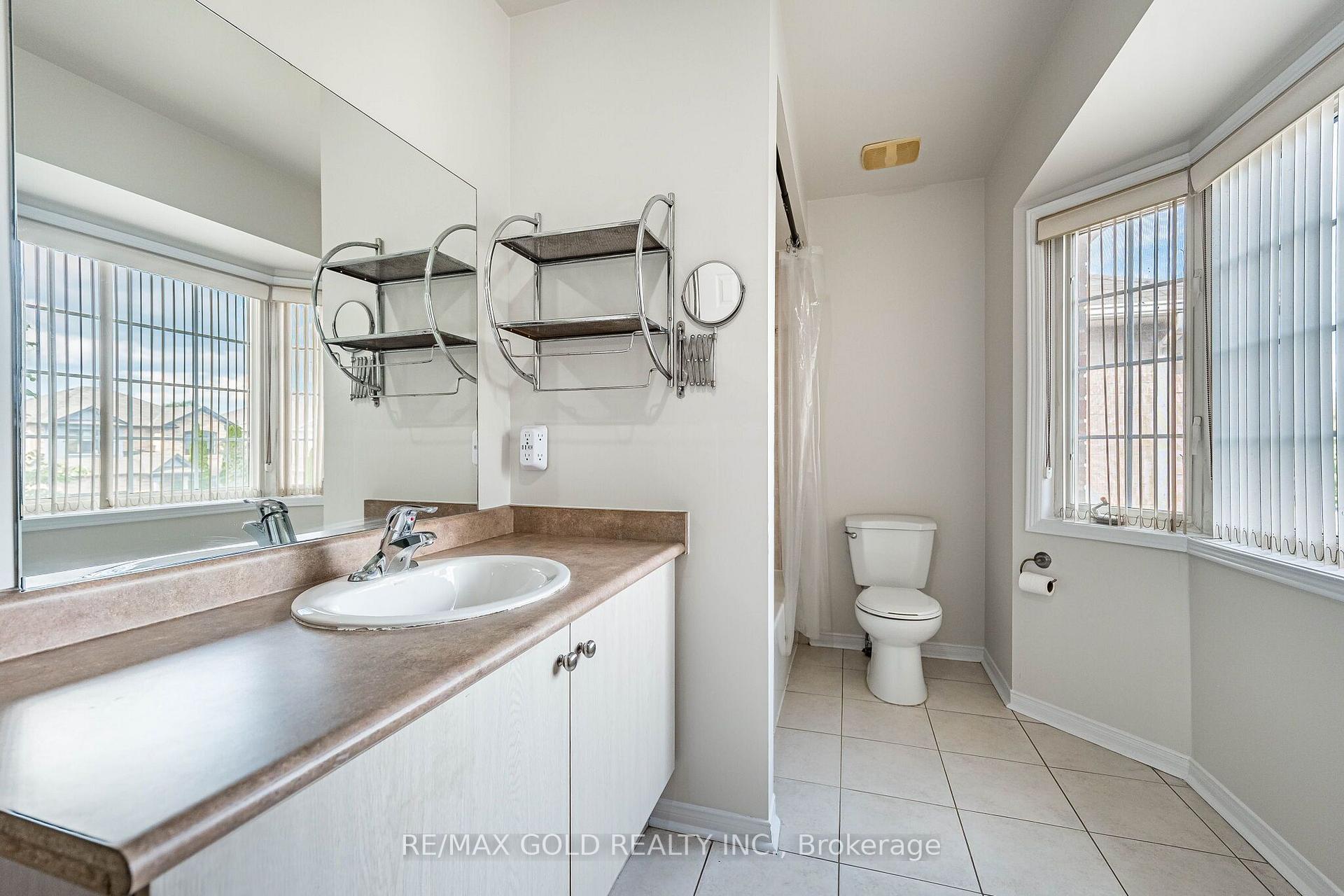 Photo 28 of 128 Luella Crescent, Brampton, Fletcher's Meadow — HOMEH