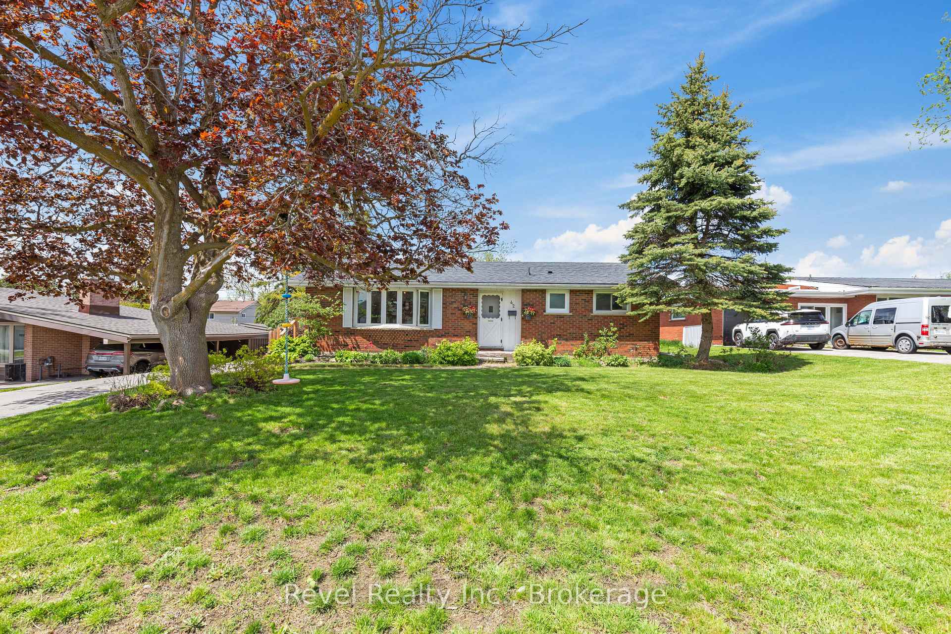Photo of 42 Kawartha Drive
