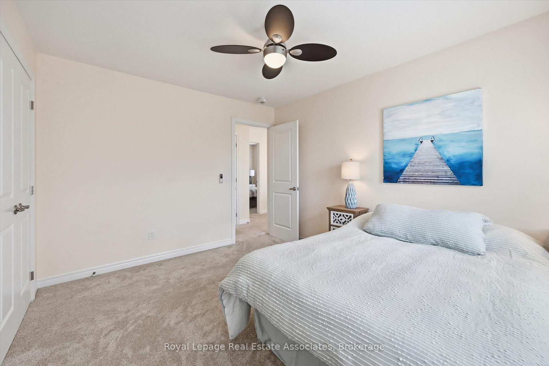 Photo 24 of 1 Southshore Crescent, Hamilton, Lakeshore — HOMEH
