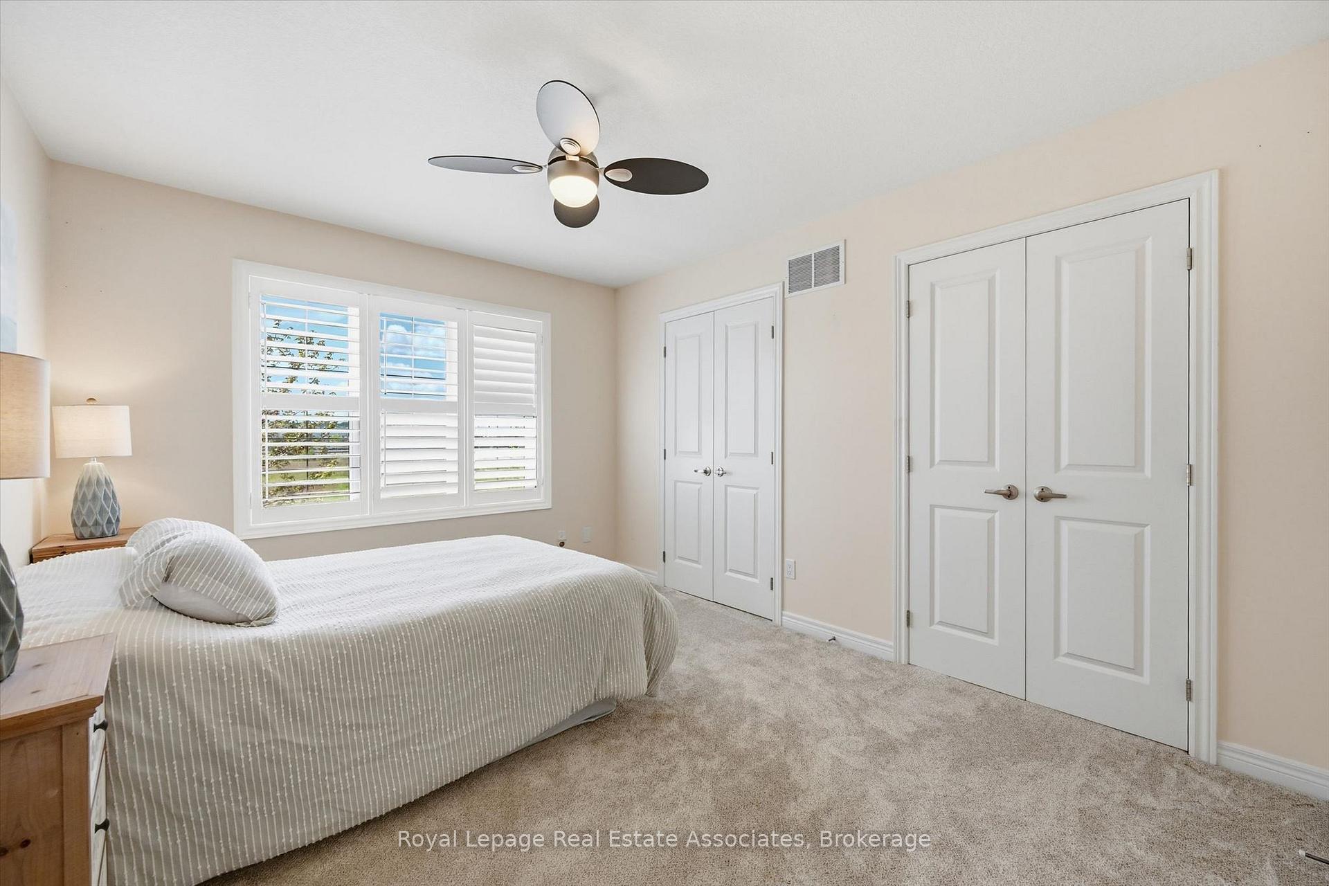 Photo 25 of 1 Southshore Crescent, Hamilton, Lakeshore — HOMEH