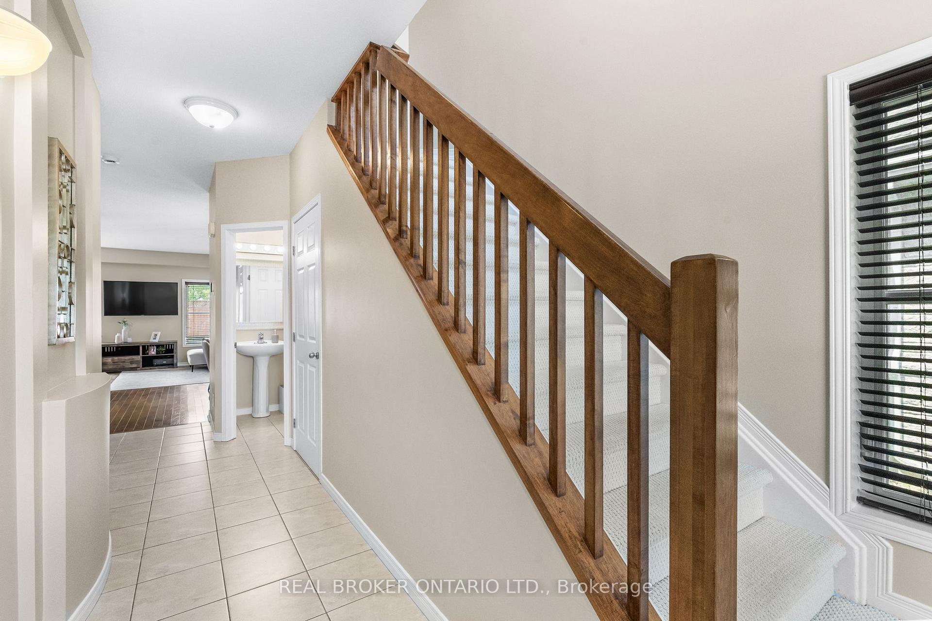 Photo 10 of 24 Hackberry Trail, Carleton Place, Carleton Place — HOMEH