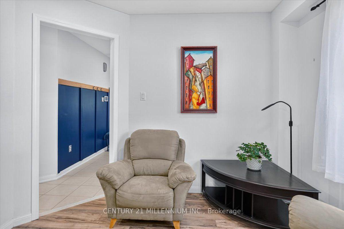 Photo 6 of 23 Eldad Drive, Clarington, Bowmanville — HOMEH