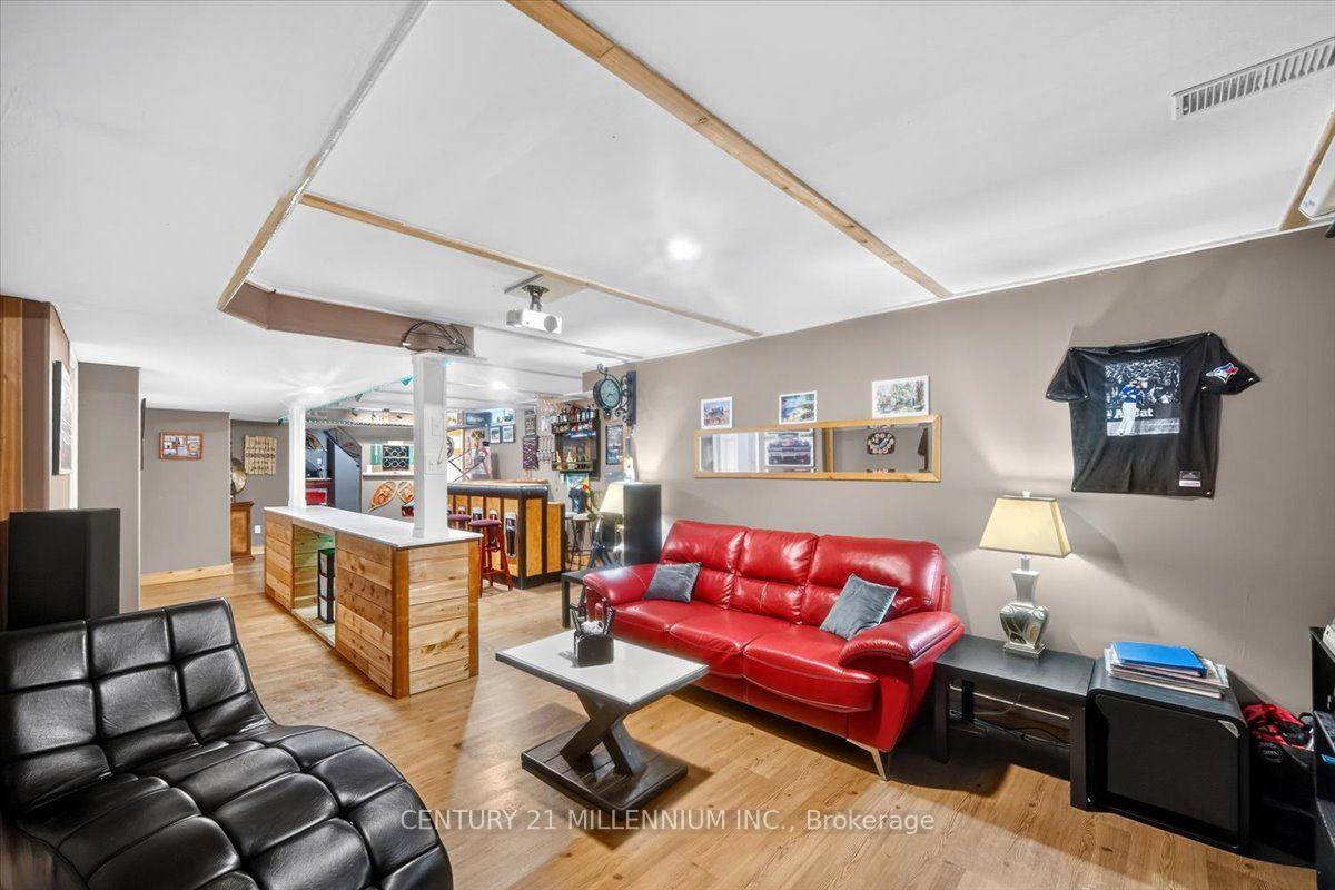 Photo 17 of 23 Eldad Drive, Clarington, Bowmanville — HOMEH
