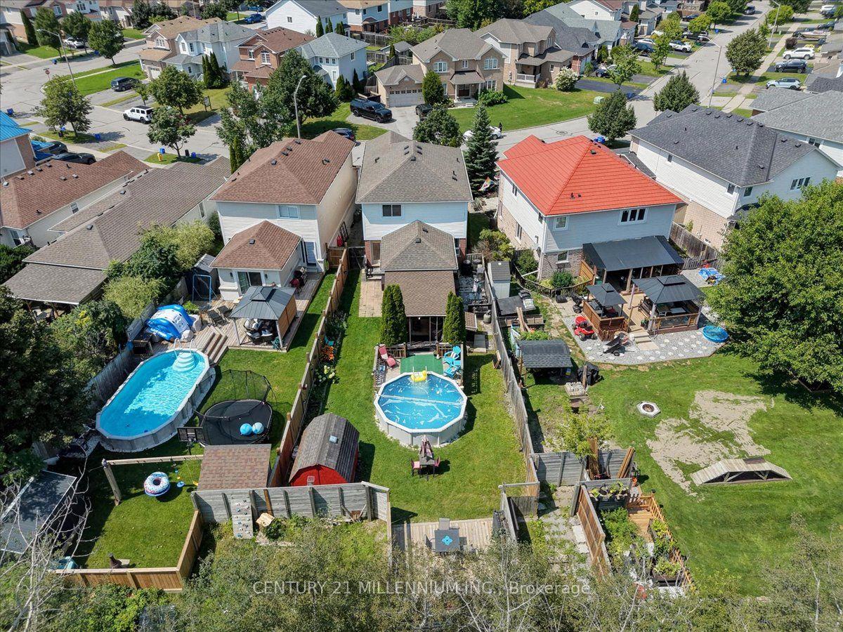 Photo 22 of 23 Eldad Drive, Clarington, Bowmanville — HOMEH