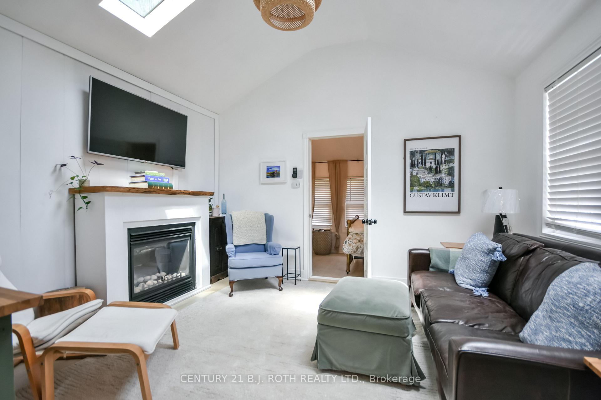 Photo 13 of 203 Southview Road, Barrie, South Shore — HOMEH