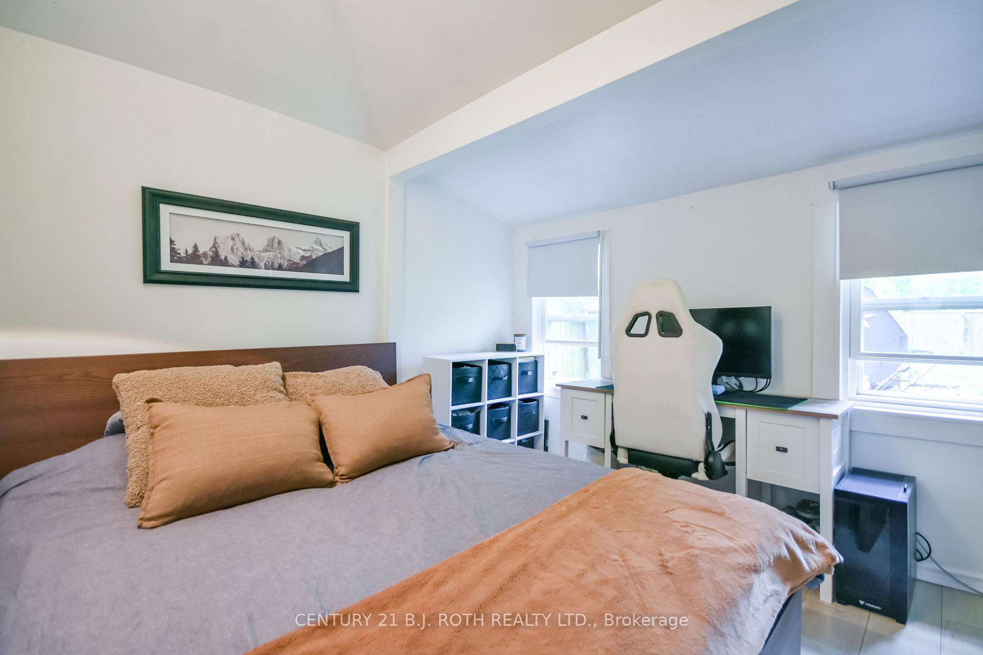 Photo 23 of 203 Southview Road, Barrie, South Shore — HOMEH