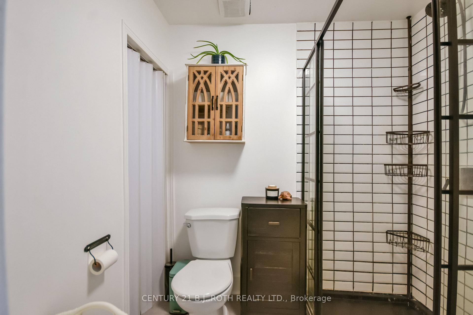 Photo 30 of 203 Southview Road, Barrie, South Shore — HOMEH