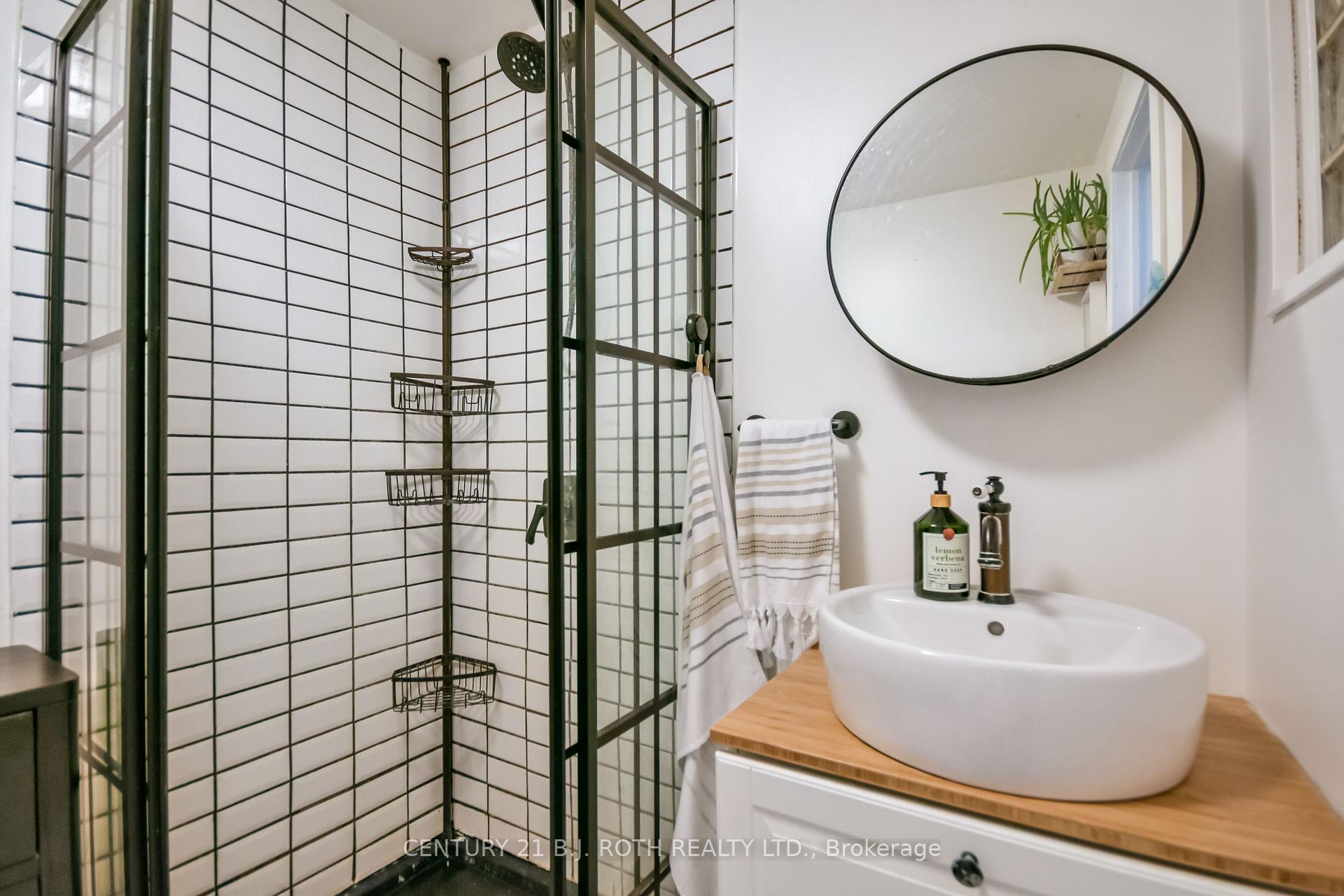 Photo 32 of 203 Southview Road, Barrie, South Shore — HOMEH