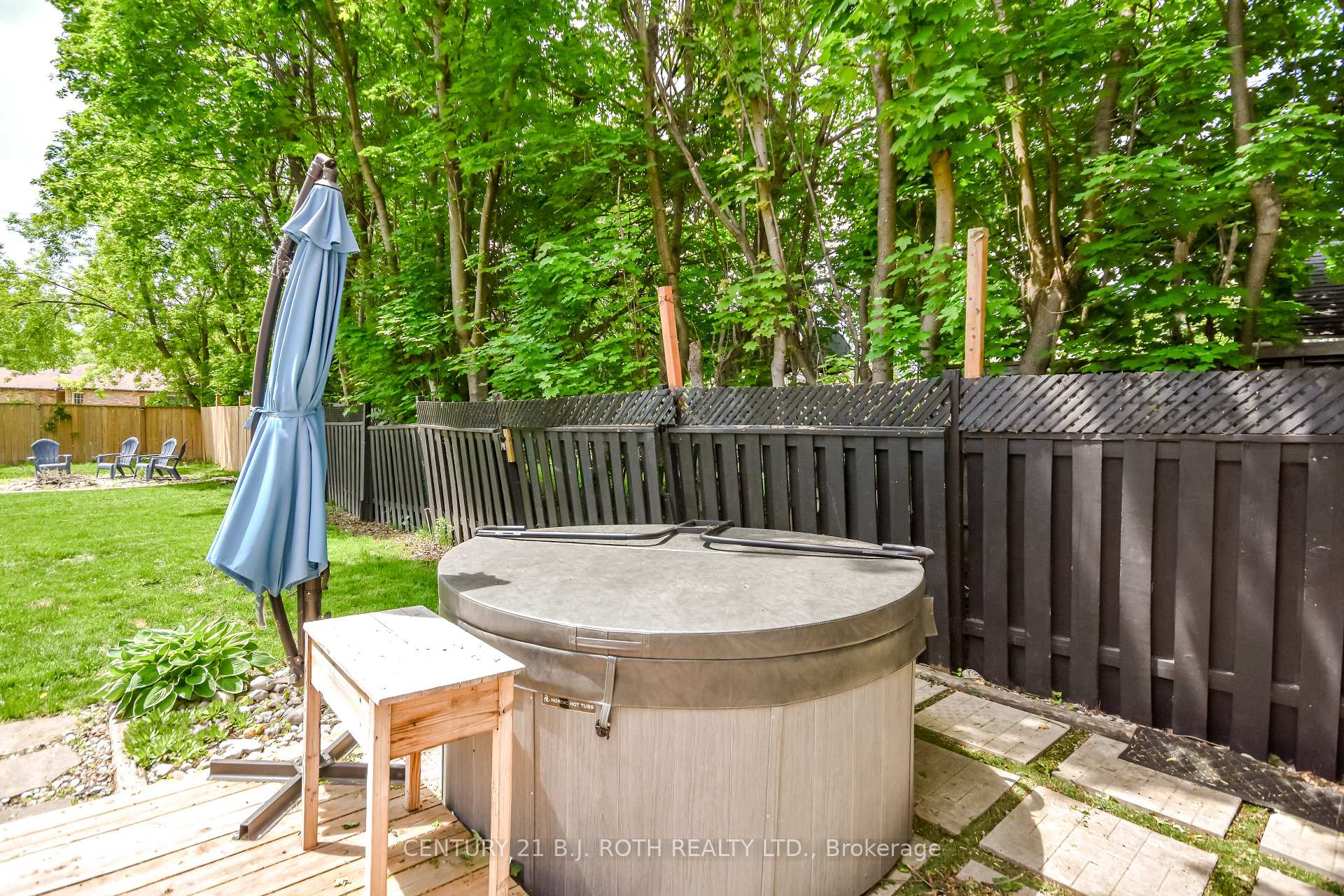 Photo 40 of 203 Southview Road, Barrie, South Shore — HOMEH