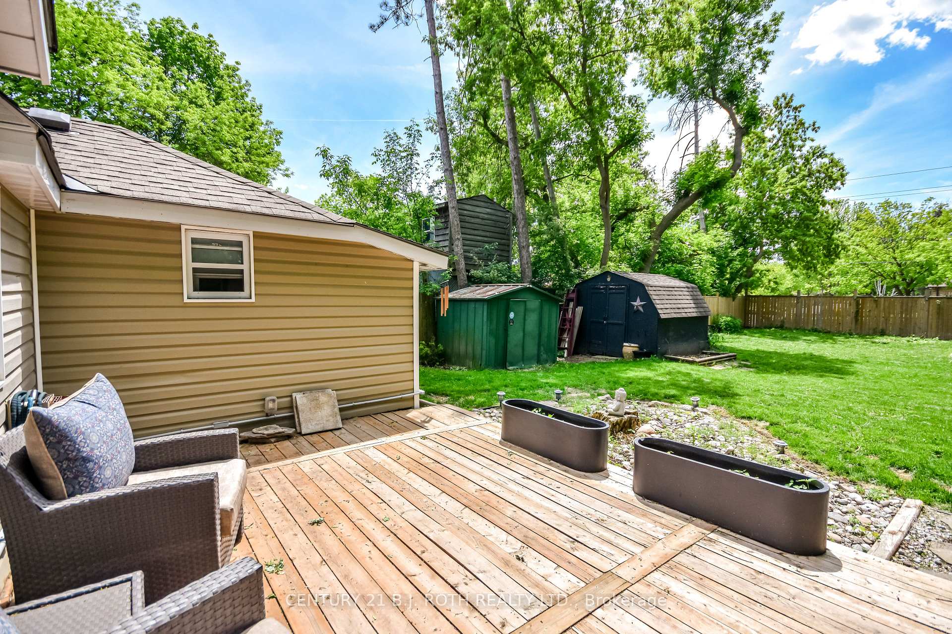 Photo 41 of 203 Southview Road, Barrie, South Shore — HOMEH