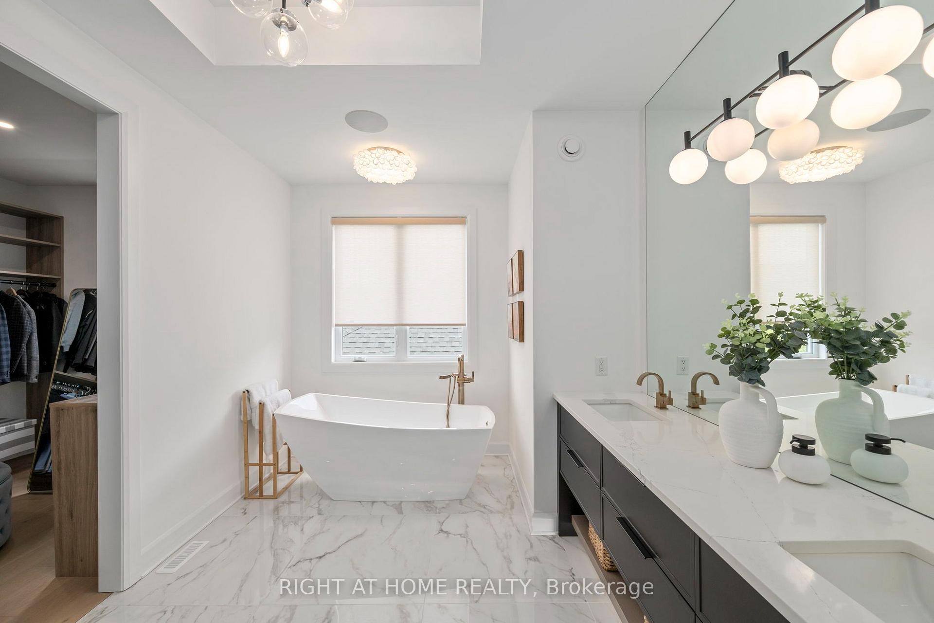 Photo 24 of 372 Manhattan Drive, London, South K — HOMEH