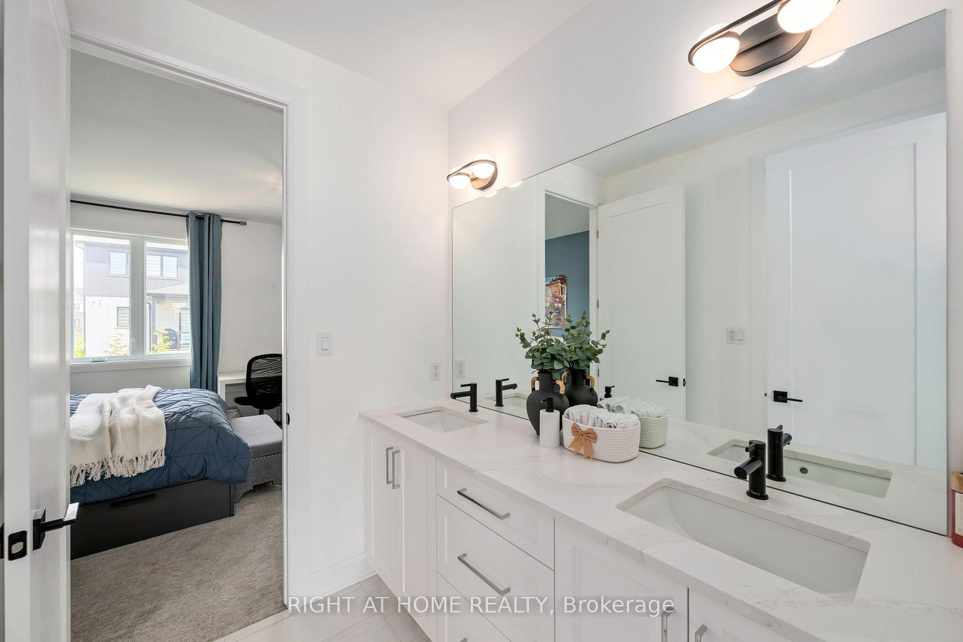 Photo 27 of 372 Manhattan Drive, London, South K — HOMEH