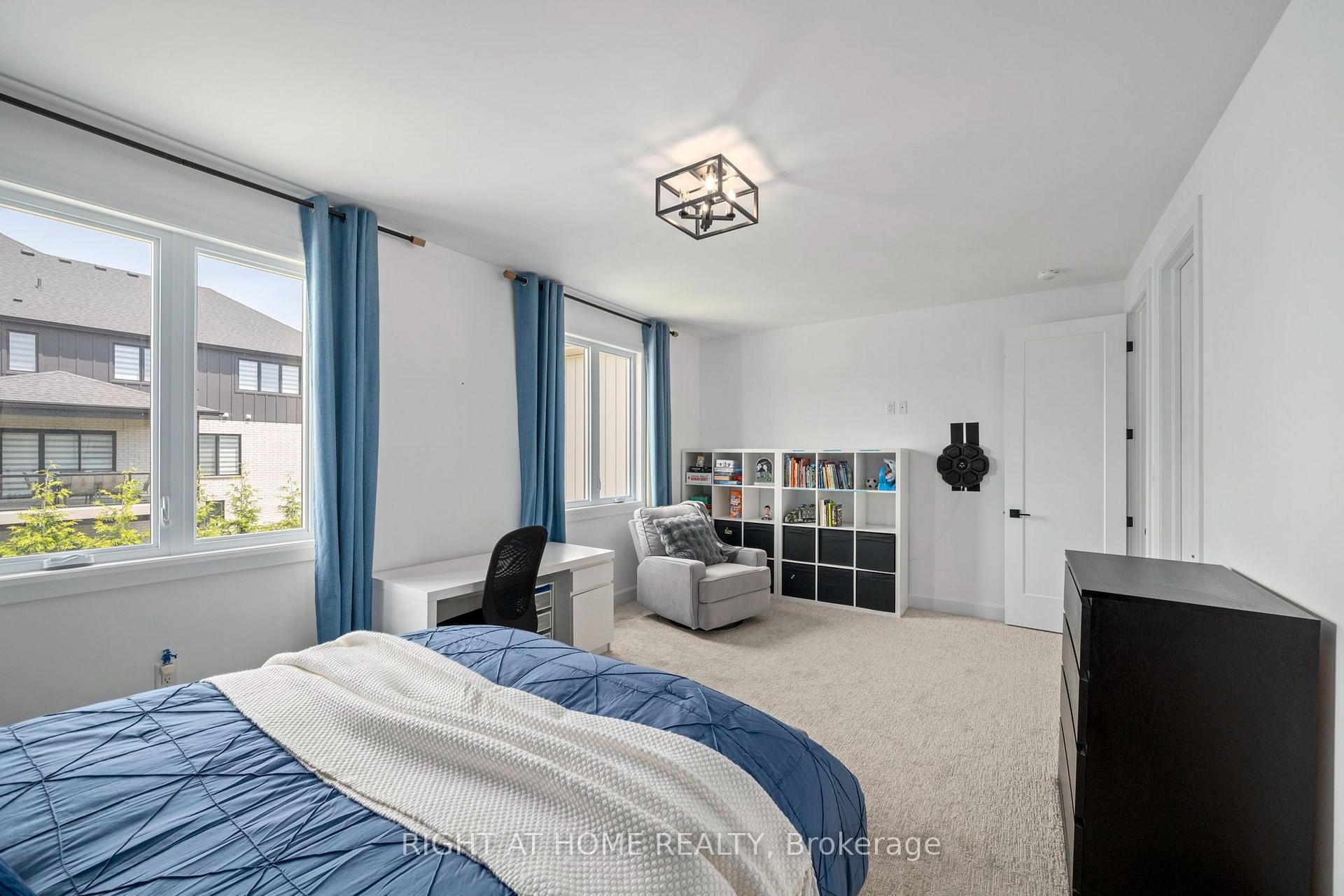Photo 28 of 372 Manhattan Drive, London, South K — HOMEH