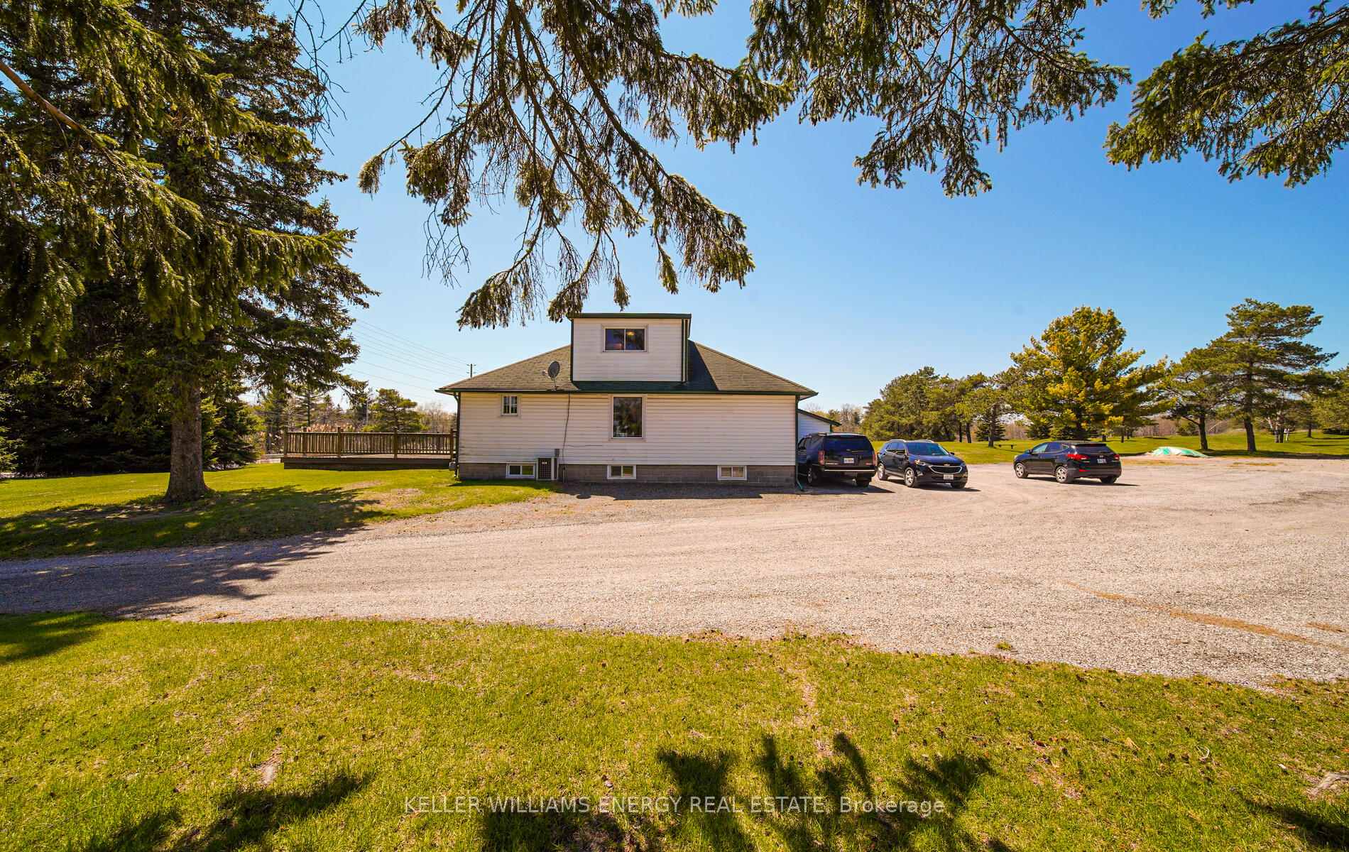 Photo 6 of 560 Taunton Road W, Ajax, Northwest Ajax — HOMEH