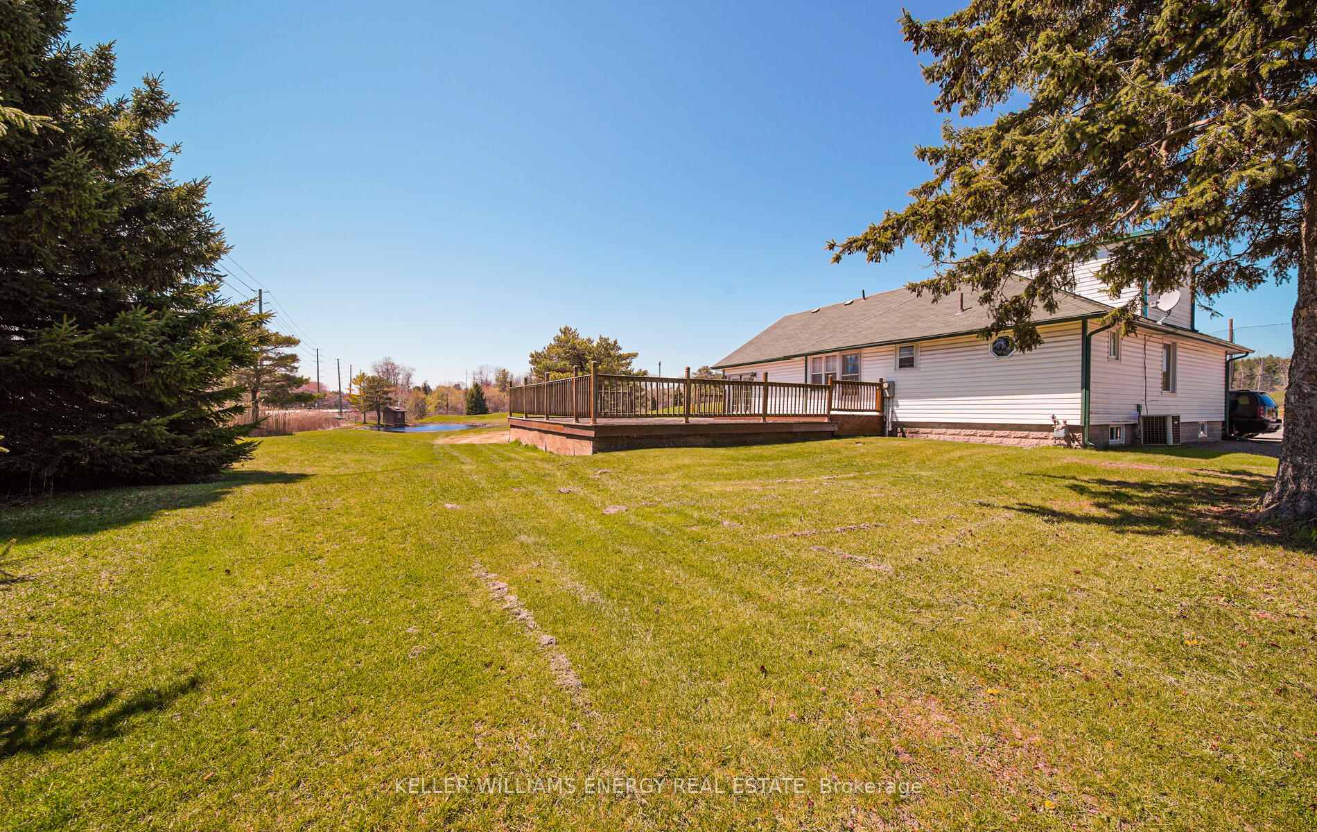 Photo 8 of 560 Taunton Road W, Ajax, Northwest Ajax — HOMEH