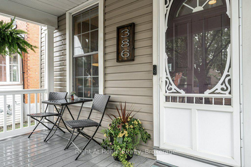 Photo 4 of 386 Albert Street, Stratford — HOMEH