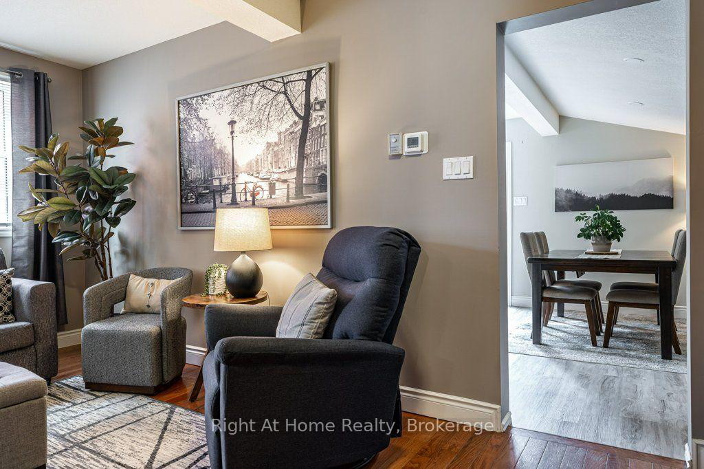 Photo 14 of 386 Albert Street, Stratford — HOMEH