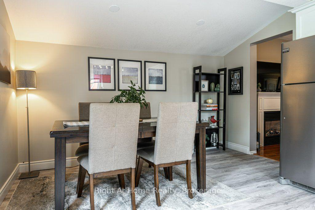 Photo 19 of 386 Albert Street, Stratford — HOMEH