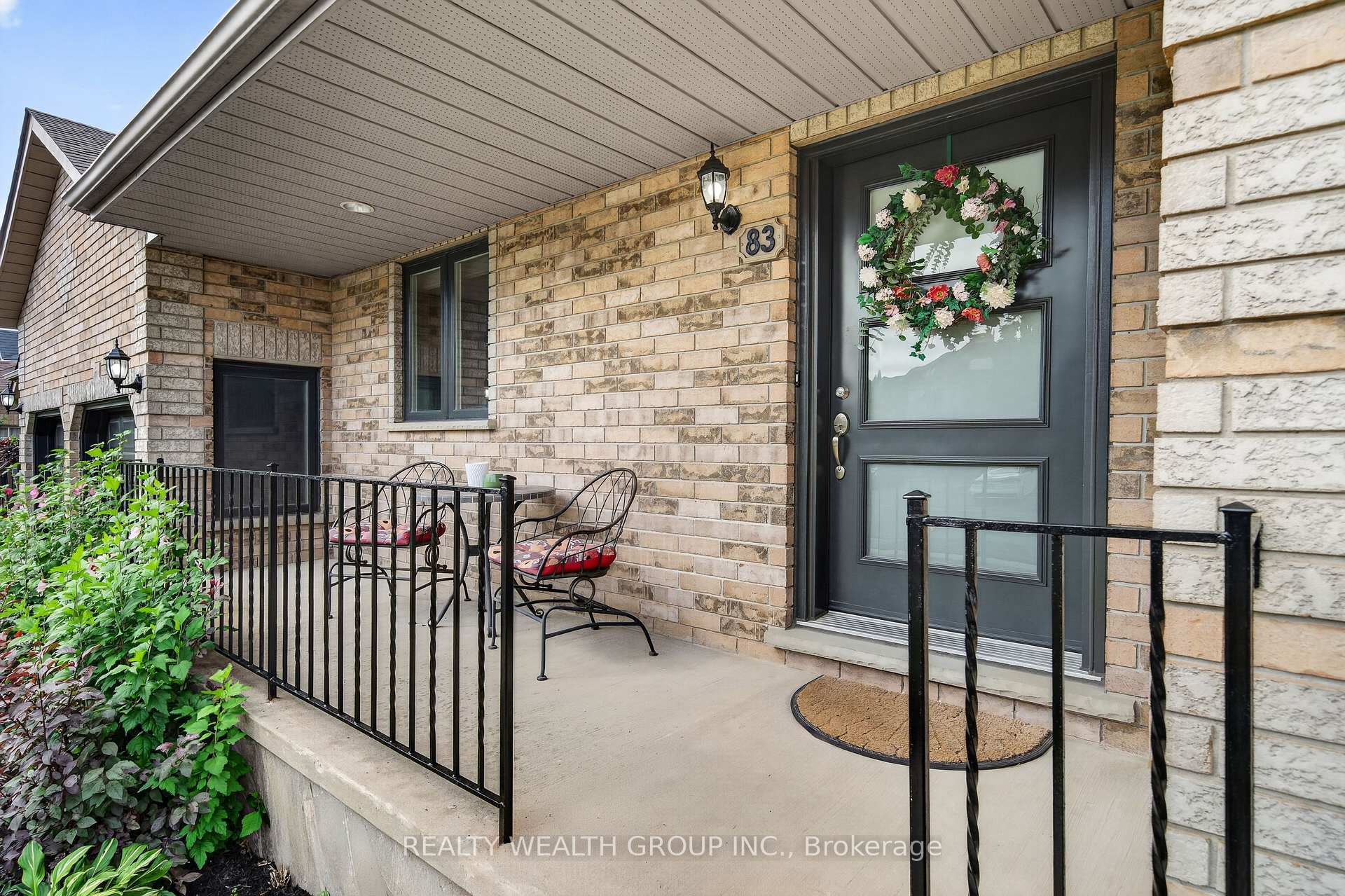 Photo 3 of 83 Logan Court, Barrie, Holly — HOMEH