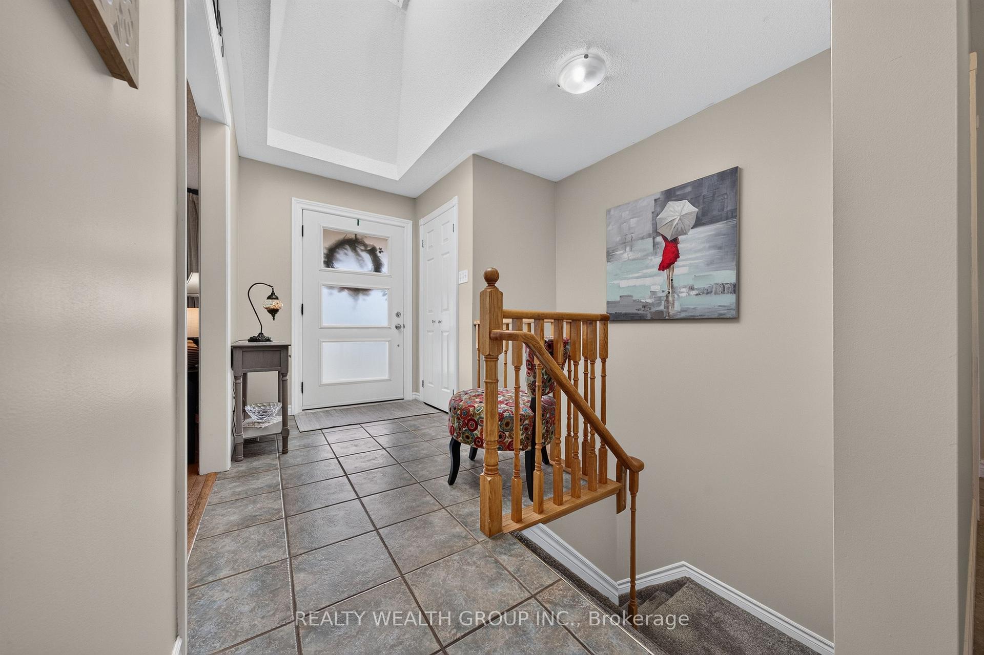 Photo 20 of 83 Logan Court, Barrie, Holly — HOMEH