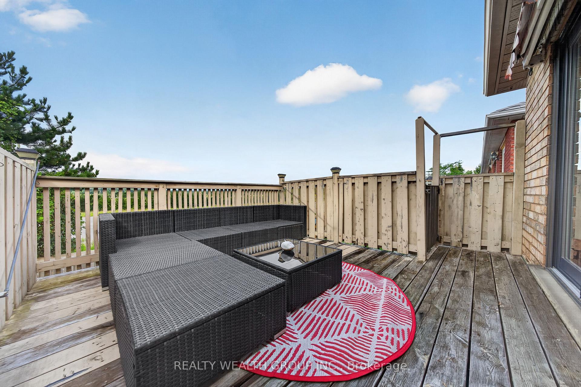 Photo 31 of 83 Logan Court, Barrie, Holly — HOMEH