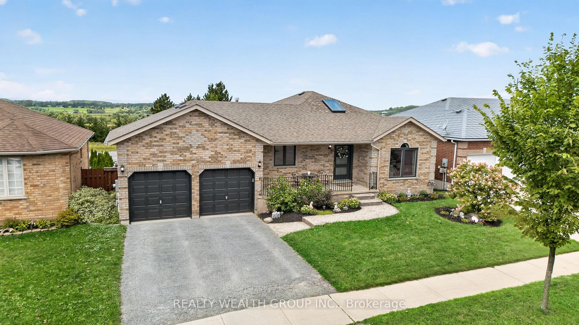 Photo 36 of 83 Logan Court, Barrie, Holly — HOMEH