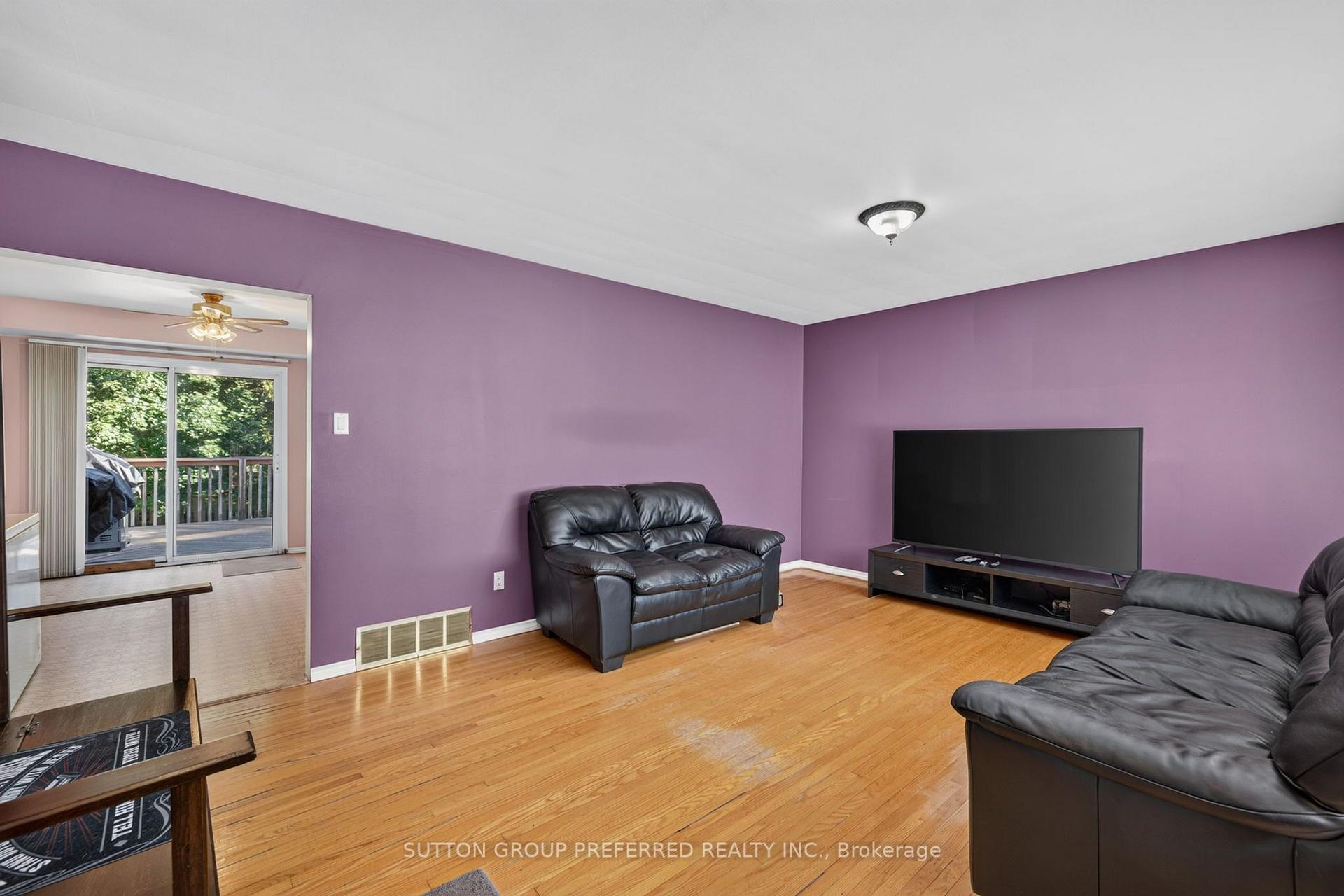 Photo 11 of 98 Queen Street, Thames Centre, Dorchester — HOMEH